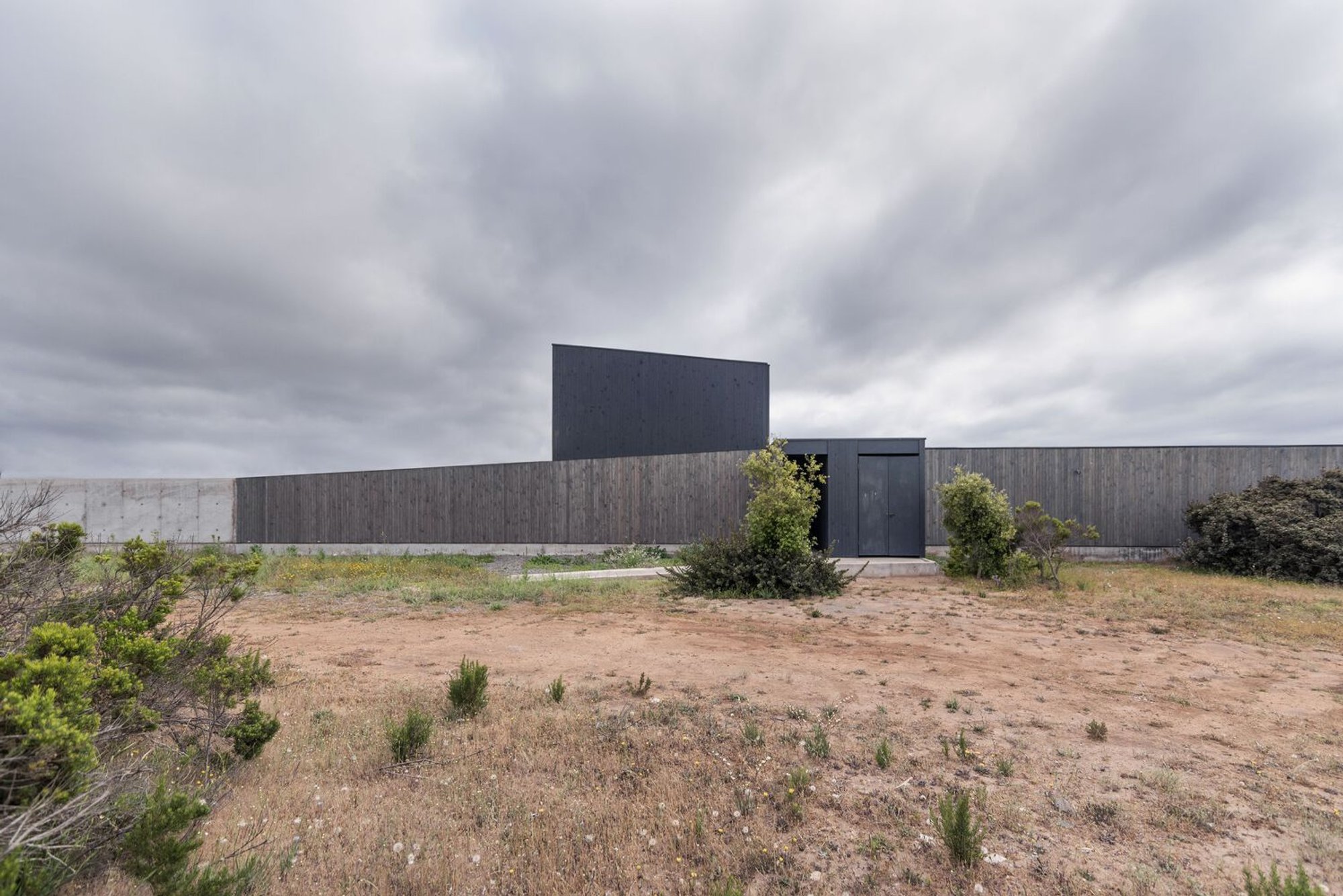 Dune House by WHALE! – Innovative Coastal Architecture in Tunquén, Chile