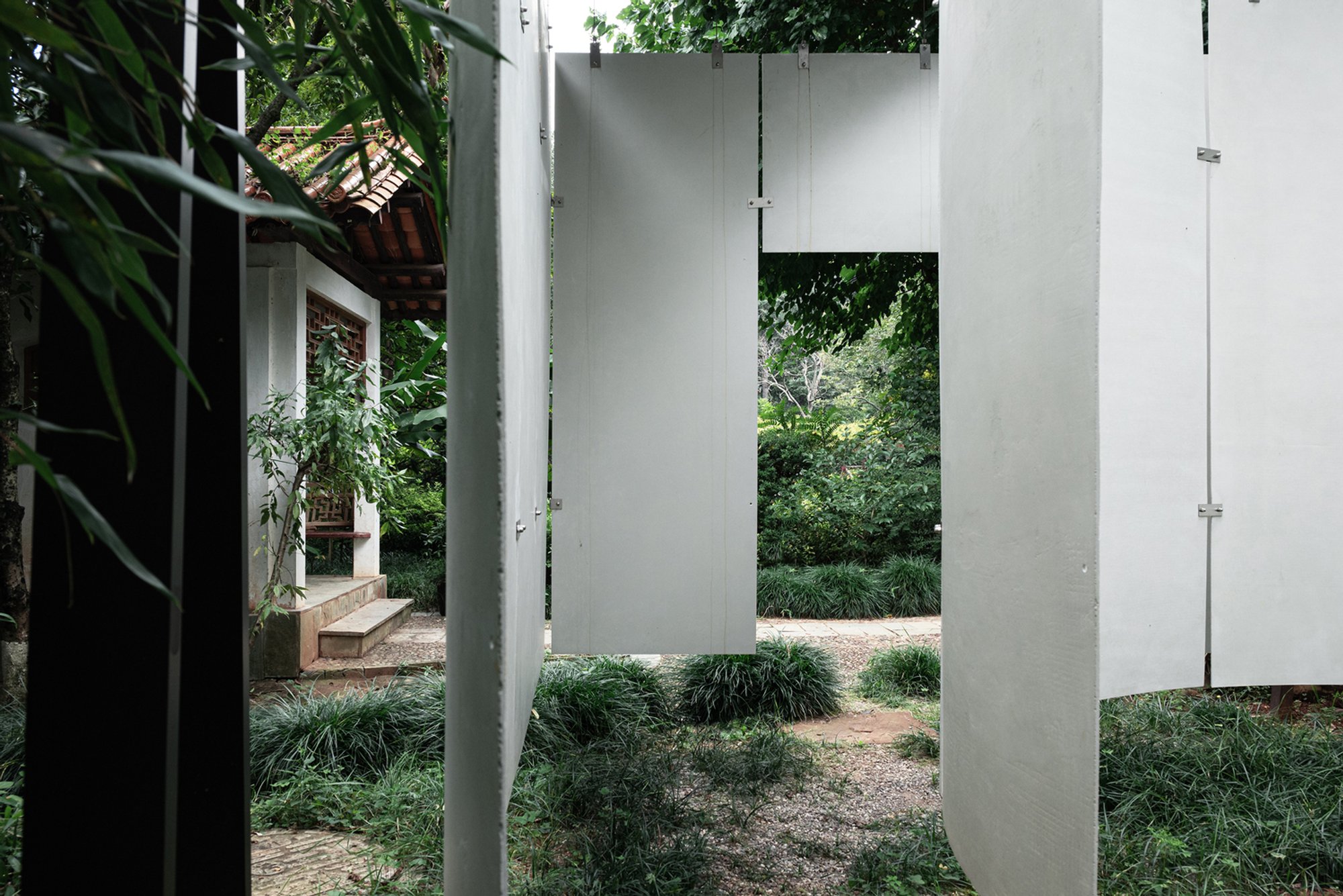 Round Pavilion by Atelier Guo: Redefining Contemporary Pavilion Architecture in a Garden Setting