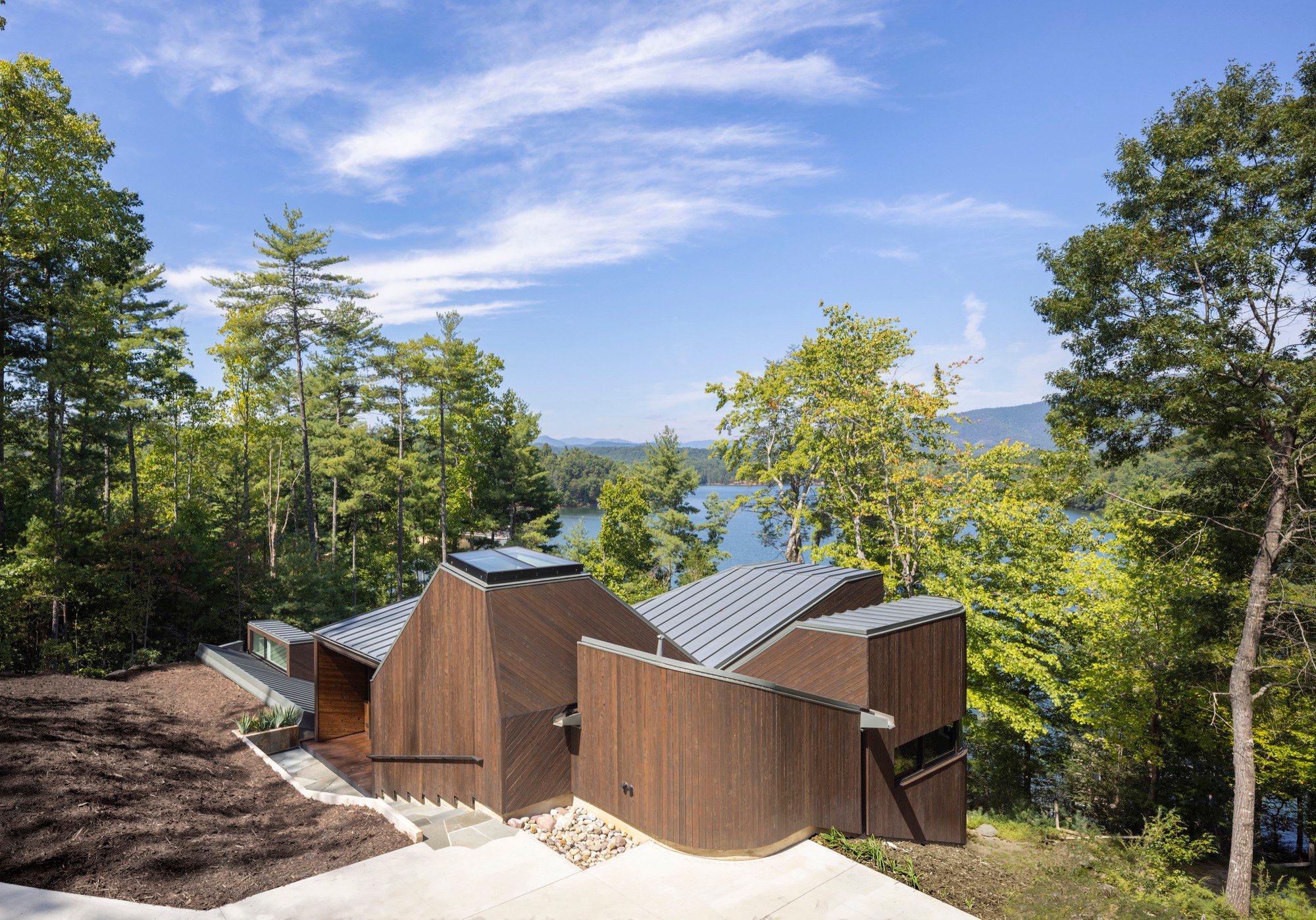 Nebo House by Fuller by Overby Architecture: A Sustainable Retreat in the Appalachian Foothills