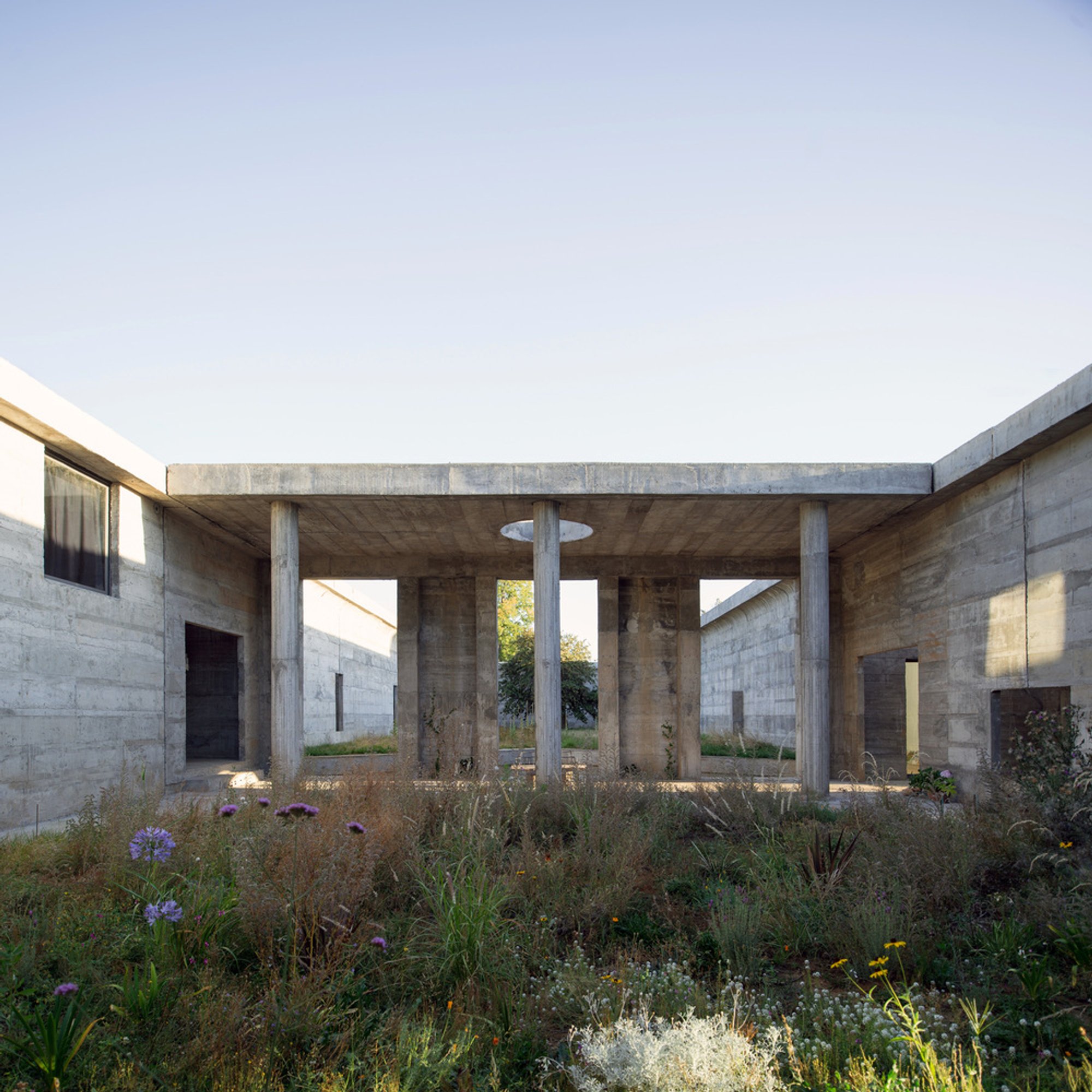 Luna House by Pezo von Ellrichshausen – Monumental Architecture at the Foot of the Andes