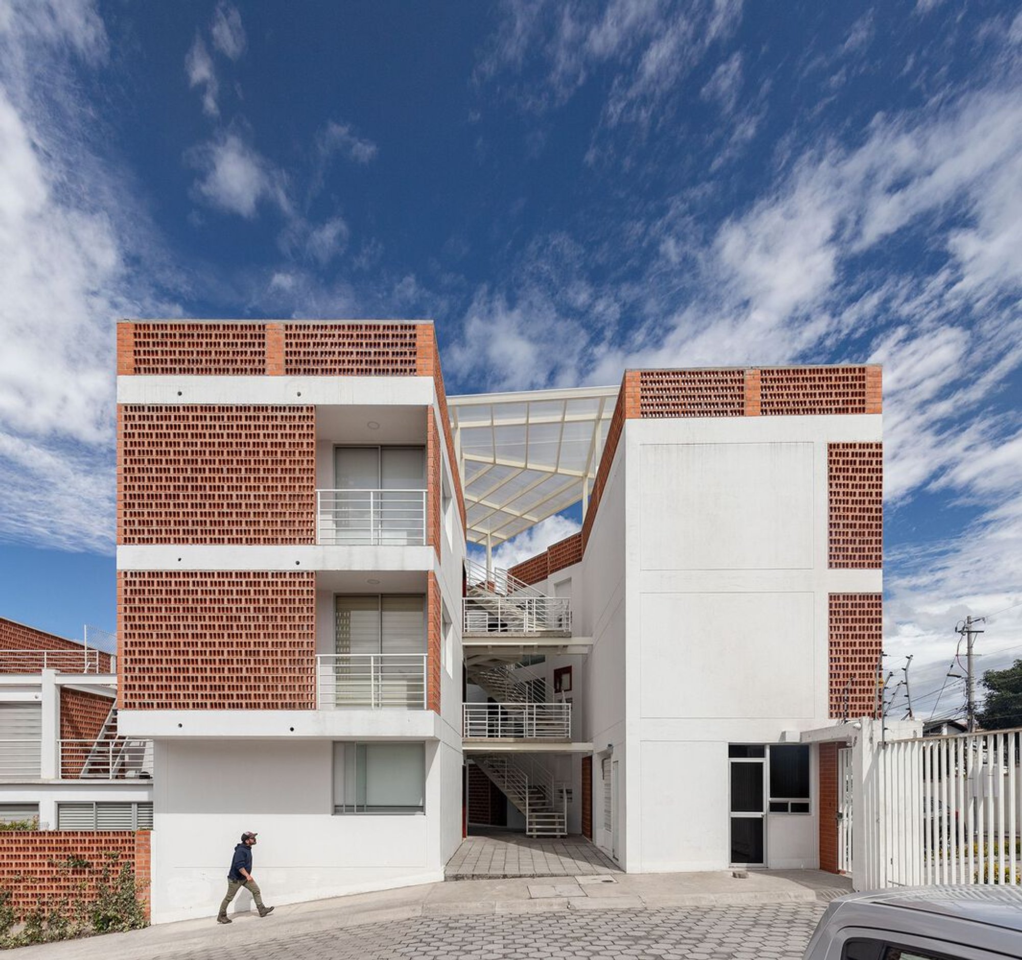 Villanueva Housing by ERDC Arquitectos