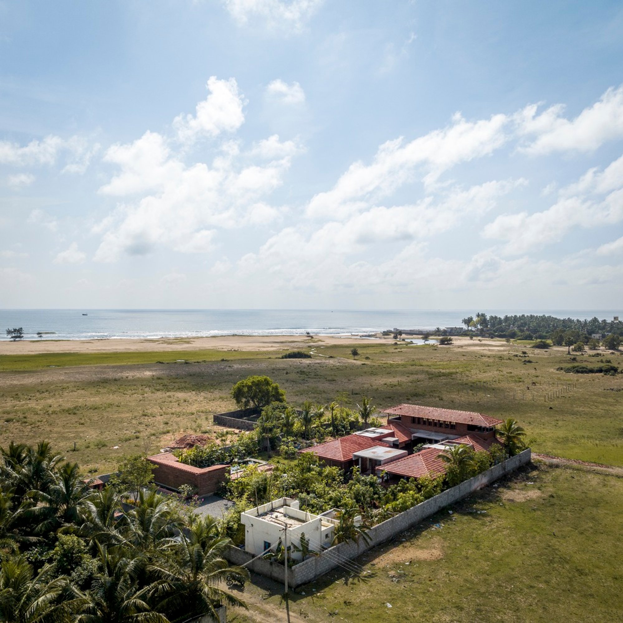 Karai Farmhouse by RAIN Studio of Design – A Coastal Retreat in Kuvathur, India