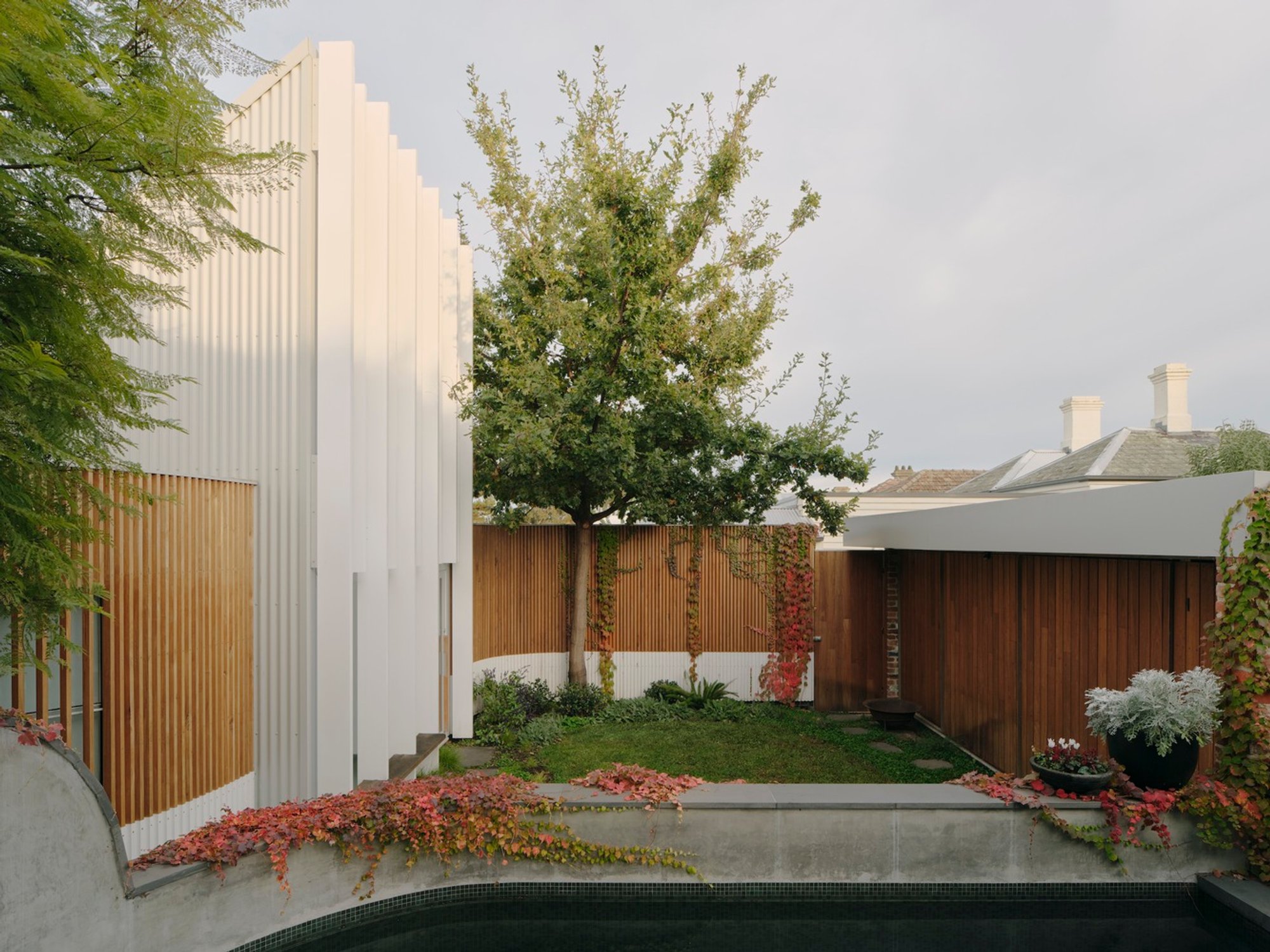 Hawthorn I Studio by Agius Scorpo Architects