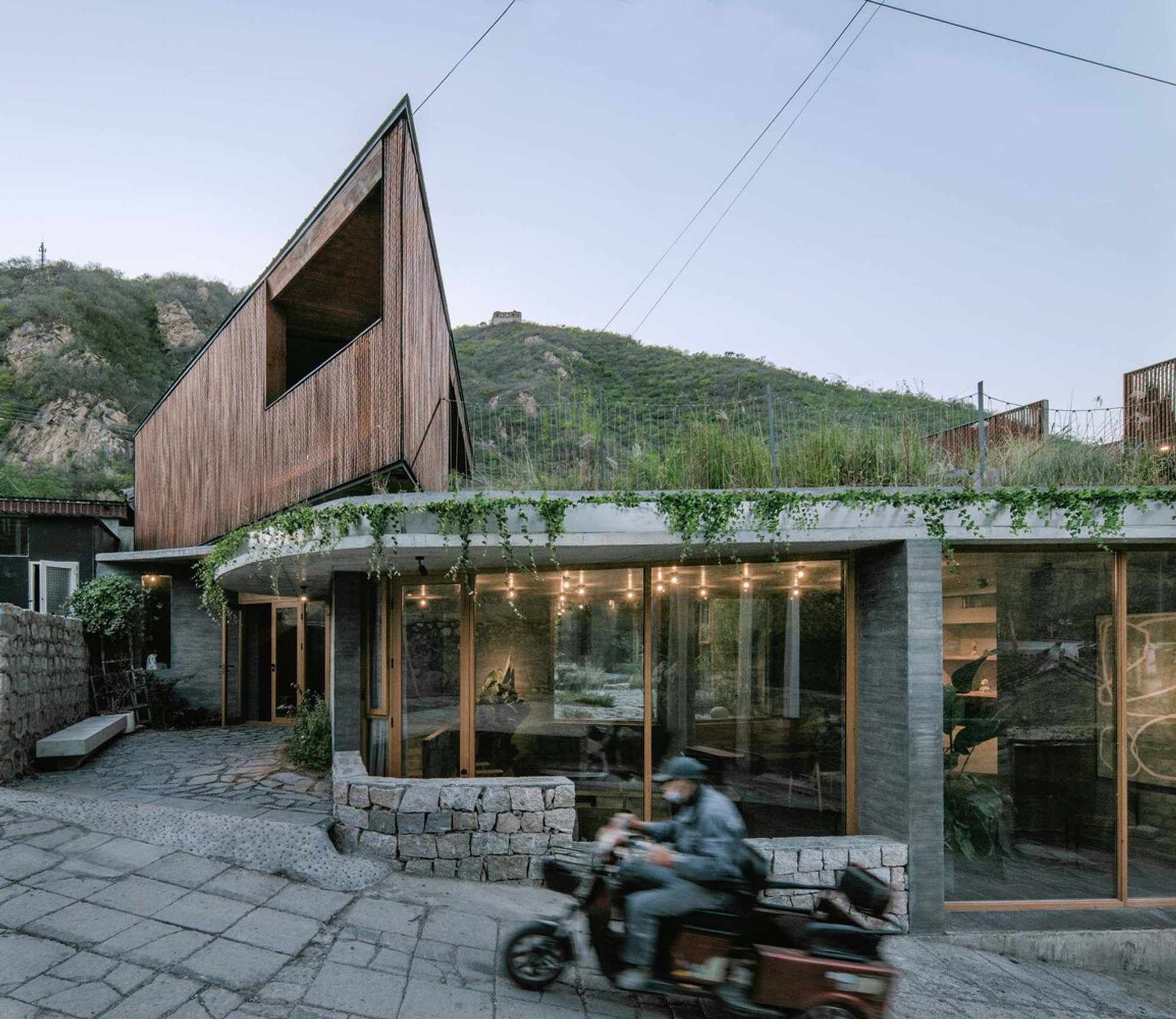 Chaos is a Ladder Hostel by DL Atelier: Architecture Between Heritage, Danger, and Connection