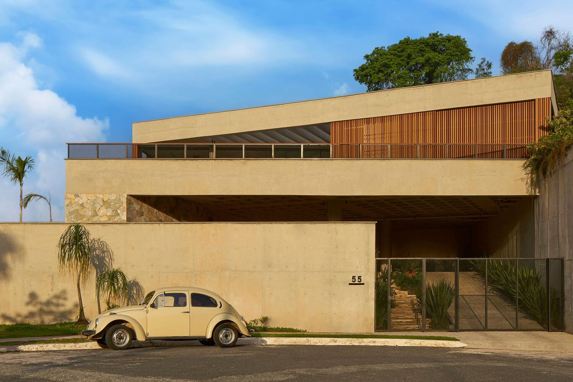 Pratical House by Estúdio Zargos