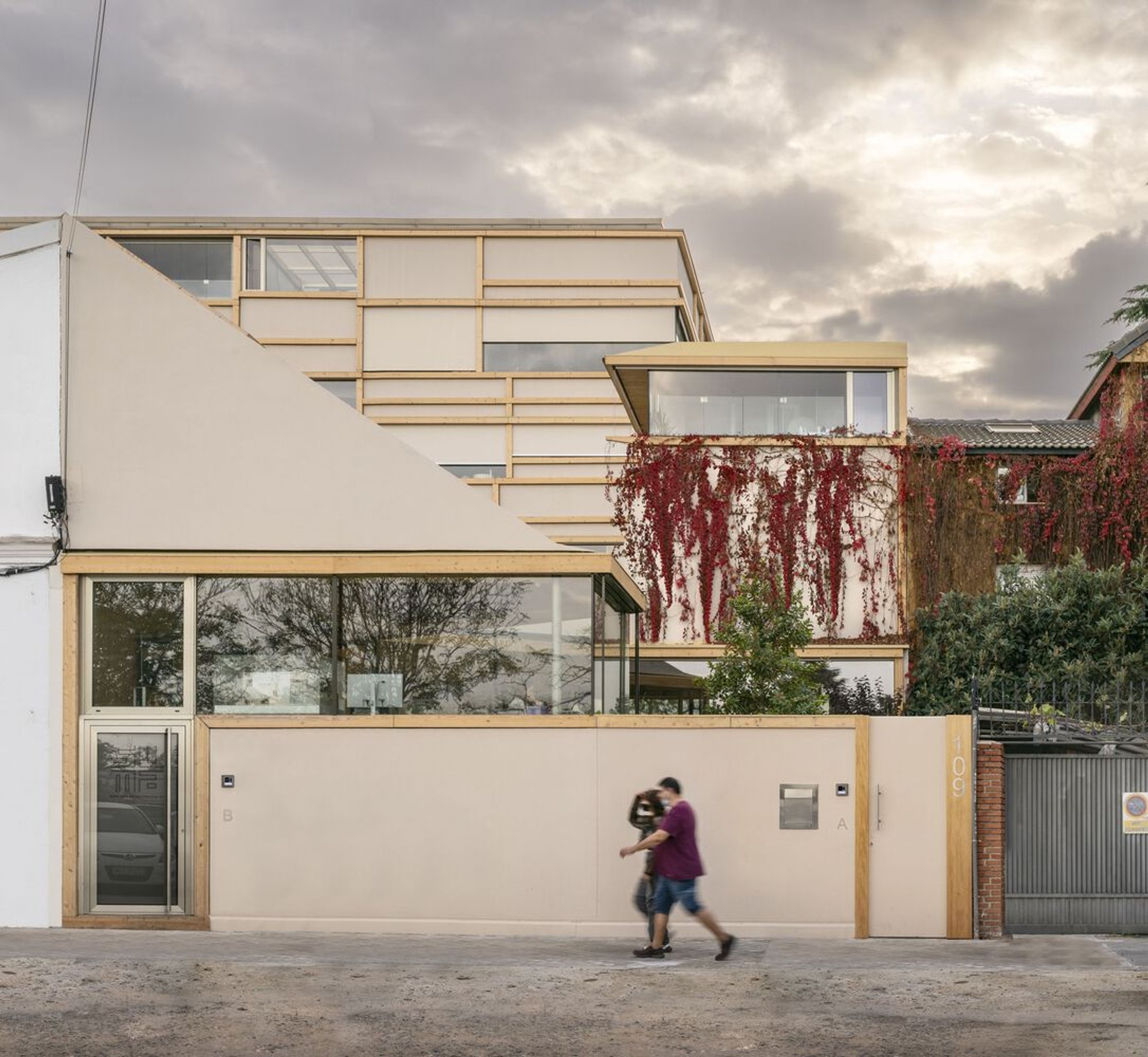 Studio&Home SUMA / SUMA Arquitectura – Optimized Design in Compact Urban Contexts