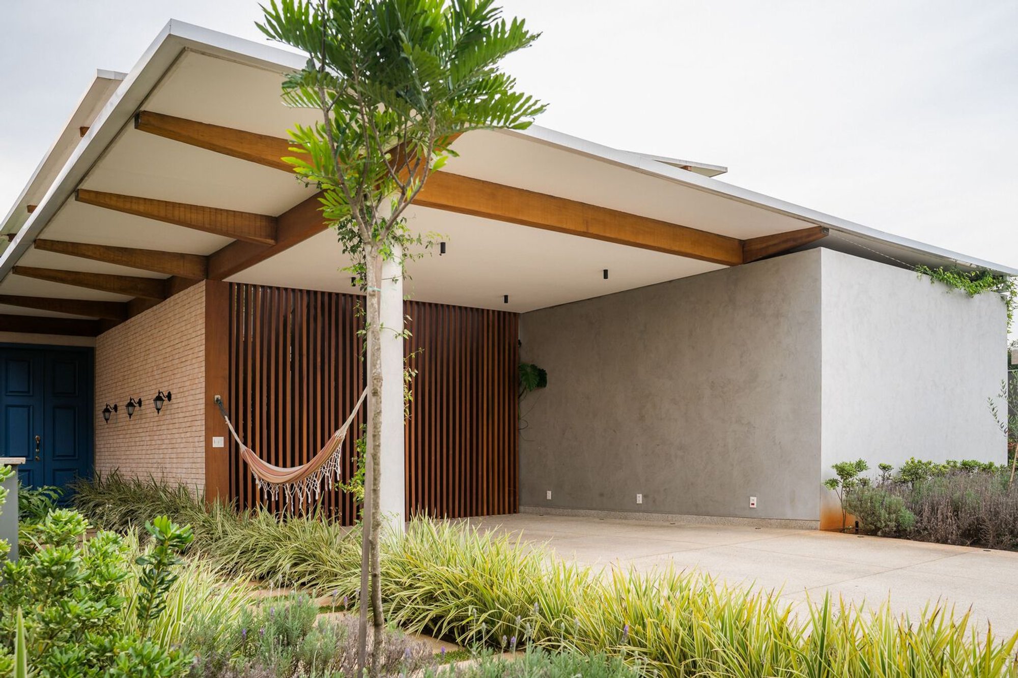 FC Residence by Fpoles Arquitetos