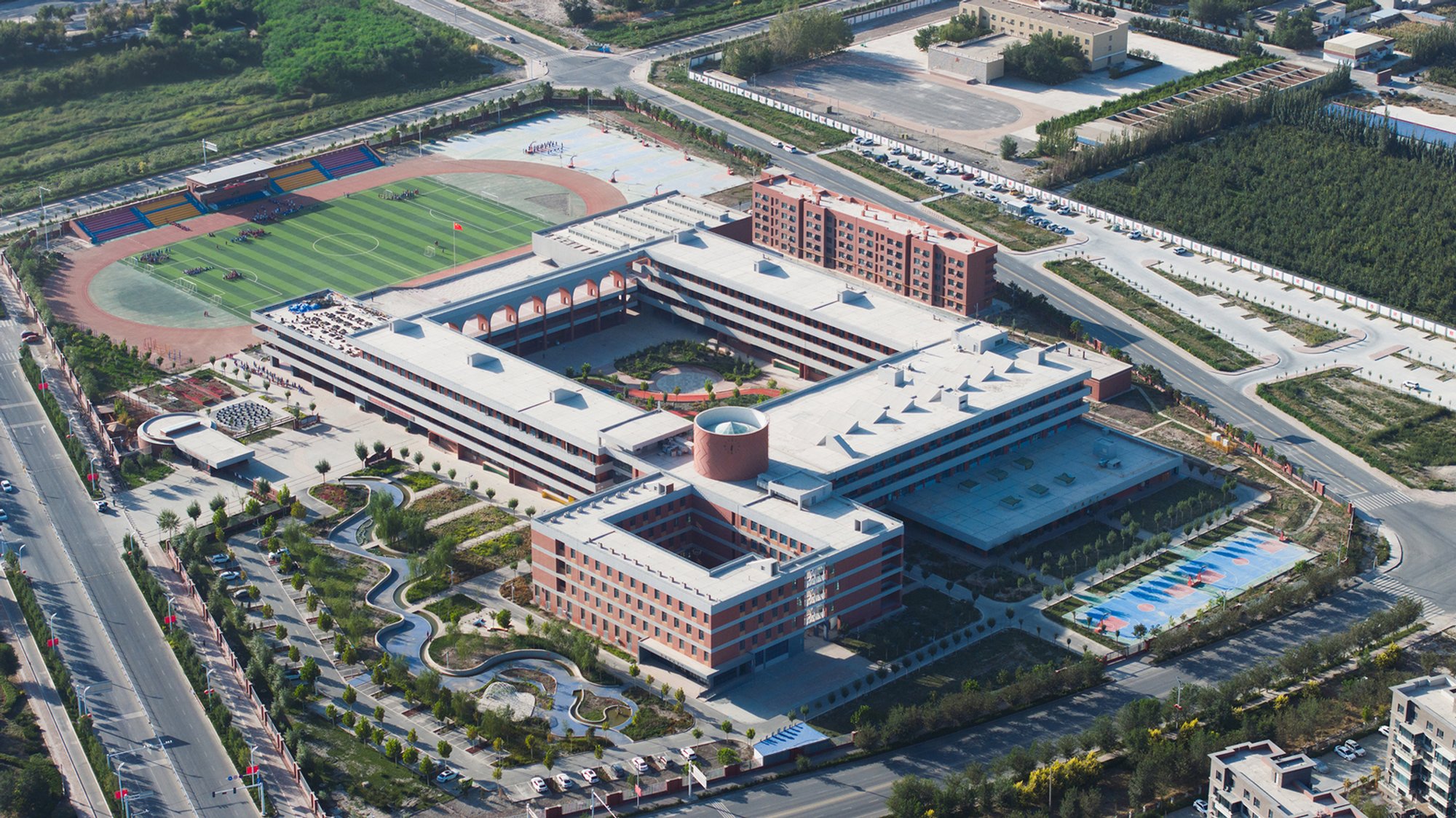 Huashan Middle School, Boguqi Campus – Zhaohui Rong Studio