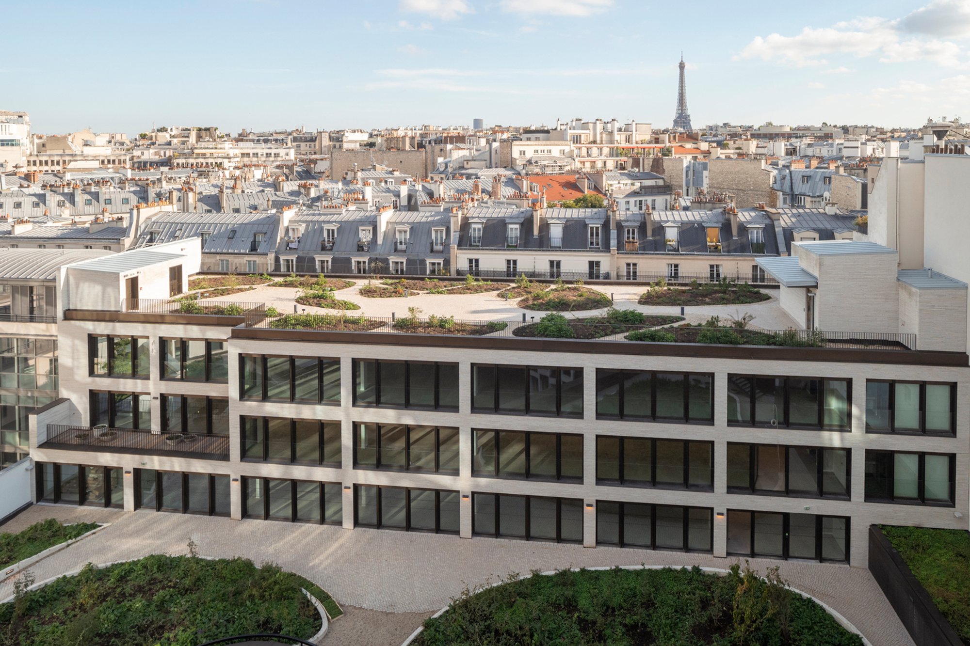 Grande Armée L1ve Office Building by Baumschlager Eberle Architekten: Sustainable Parisian Workplace Transformation