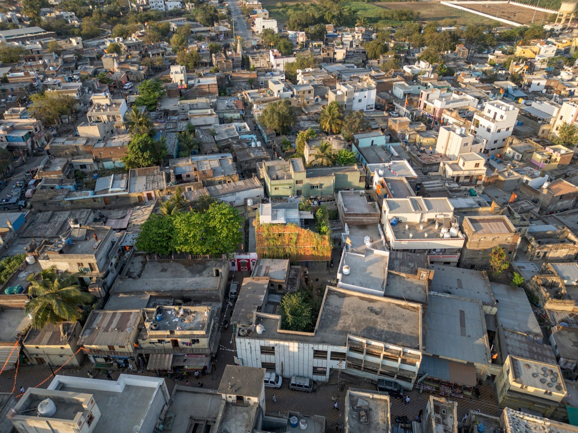 A Dialogue with the Past House by A Threshold: Reviving Vernacular Architecture in Akkalkot