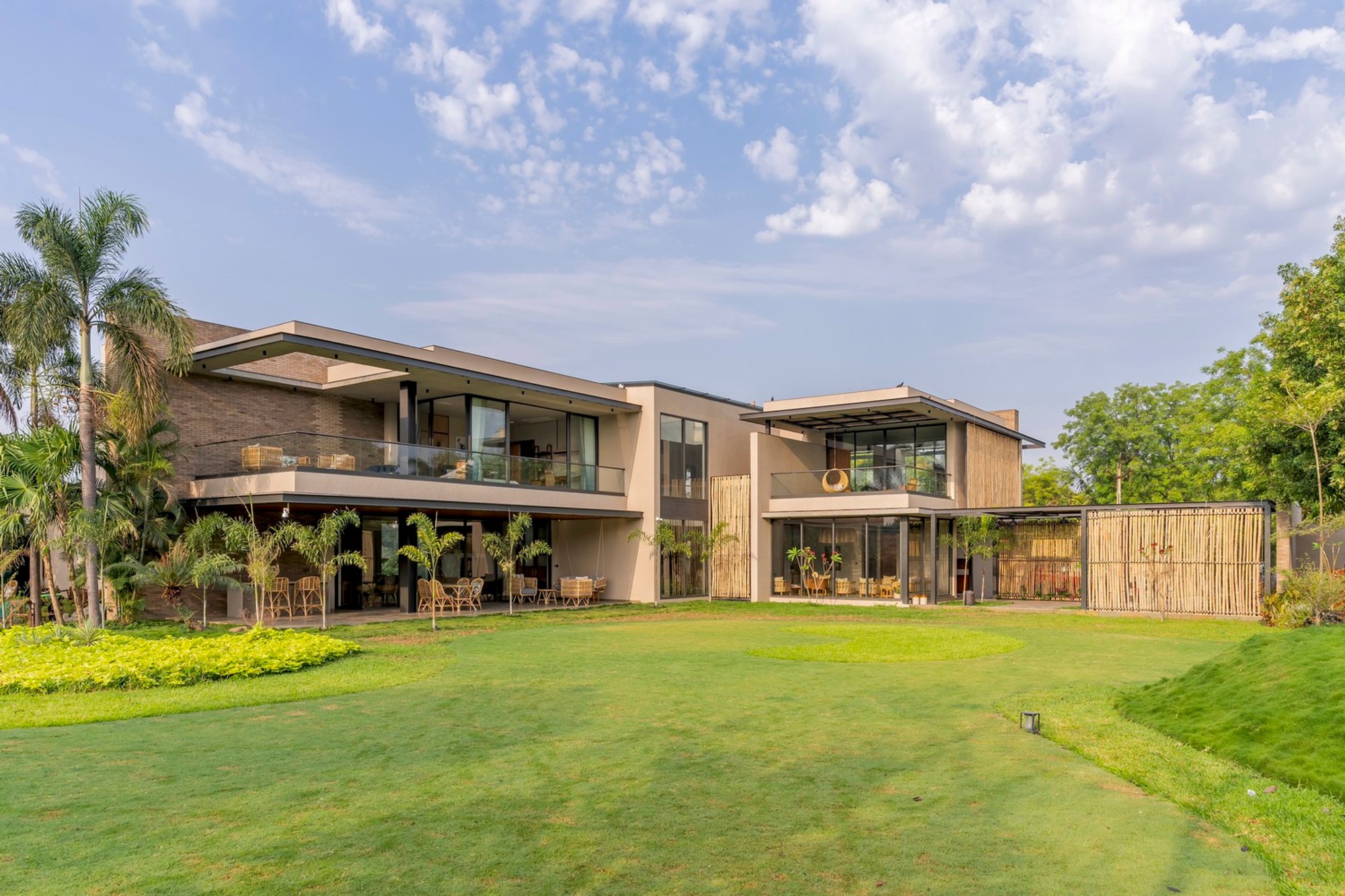 The Evert House by VPA Architects: A Contemporary Indian Residence Rooted in Memory, Climate, and Craft