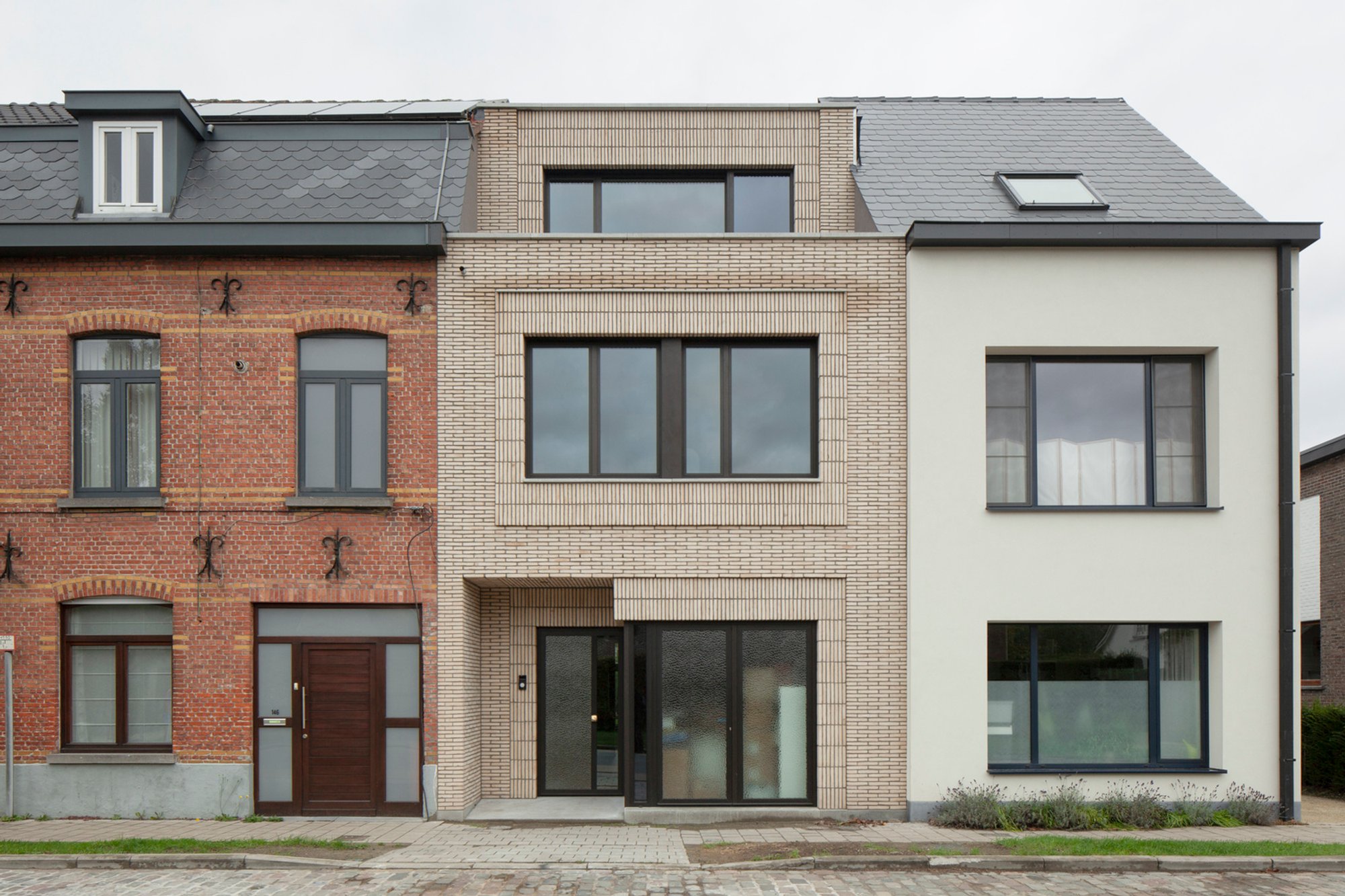 Reprise House: Sustainable Passive Urban Residence by Marge Architecten