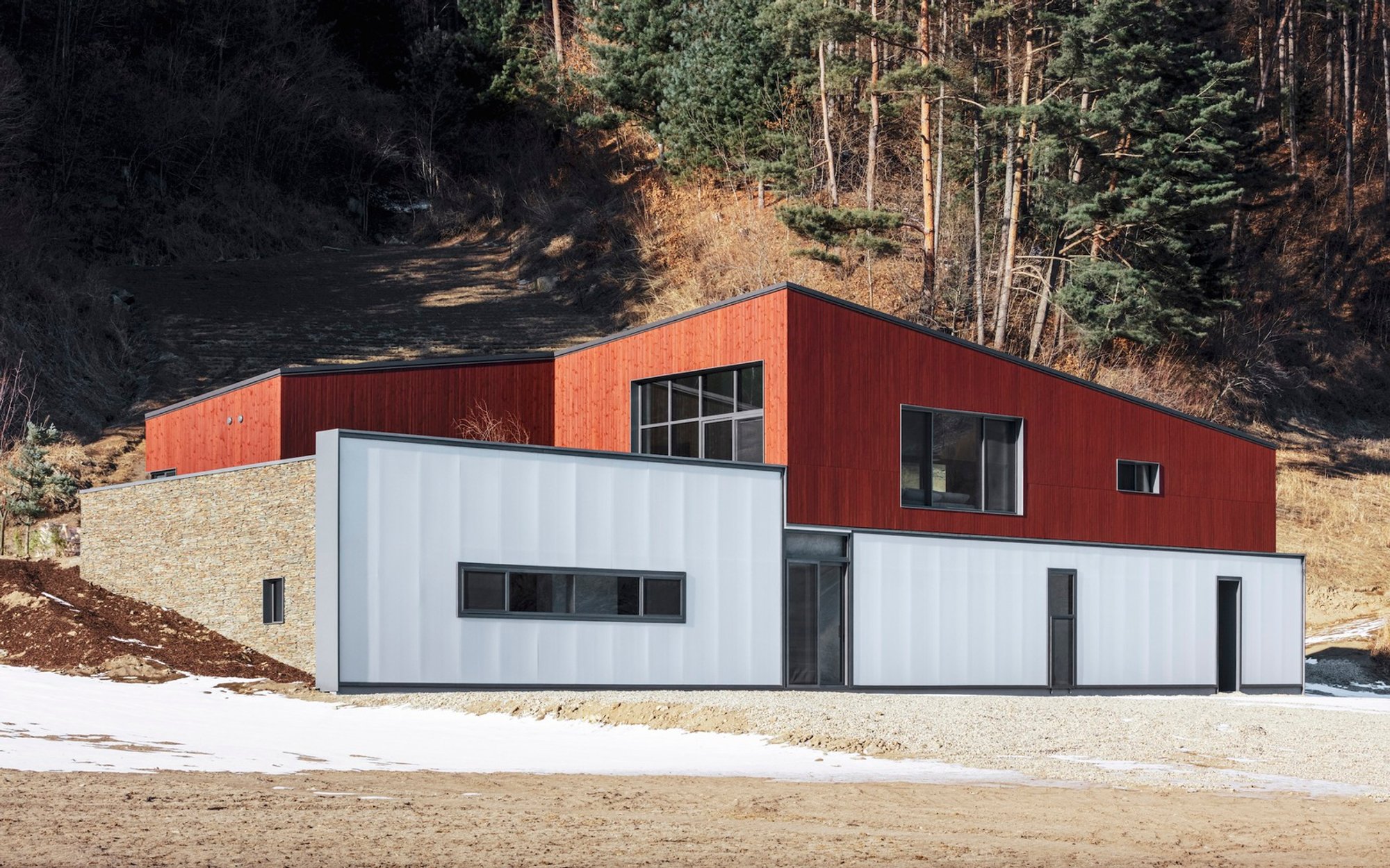 N Retreat by One-Aftr: Modern Korean Forest Retreat in Pyeongchang-gun