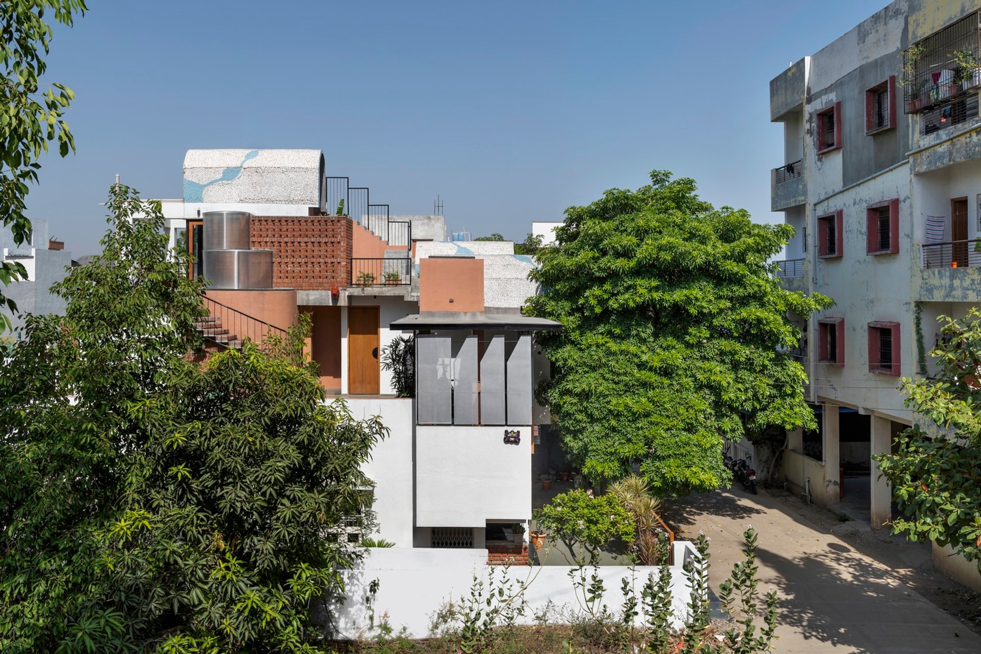 The Vaulted House by Vrushaket Pawar and Architects VP+A in Aurangabad, India