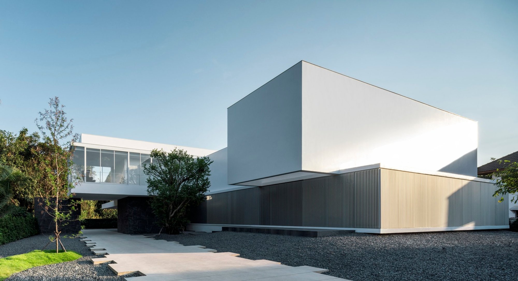 Dew House – Modern Thai Country Home in Ubon Ratchathani