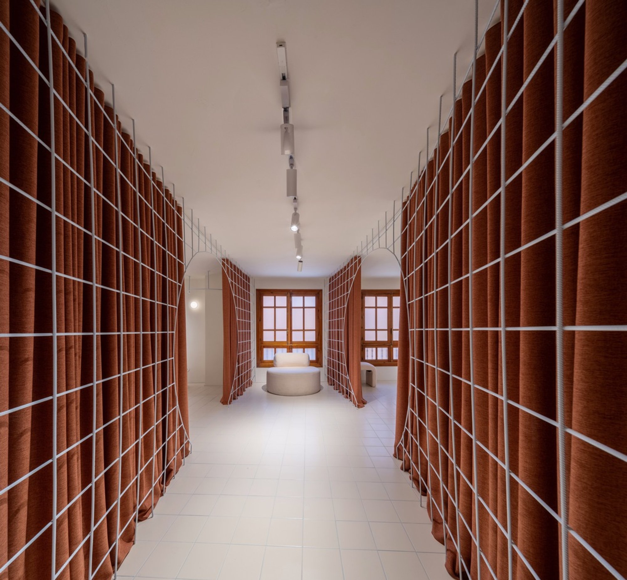 Tienda Maison Portocale Store by Laura Ortín Arquitectura: Redefining the Bridal Shopping Experience