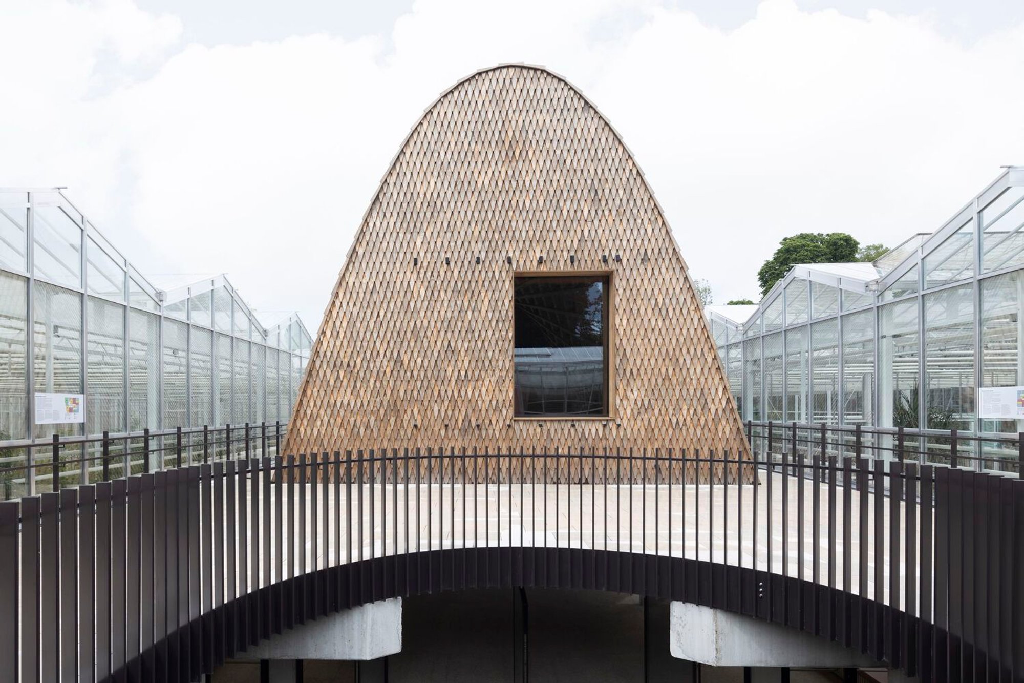 Green Ark, Meise – A Sustainable Greenhouse Architecture Landmark in Belgium