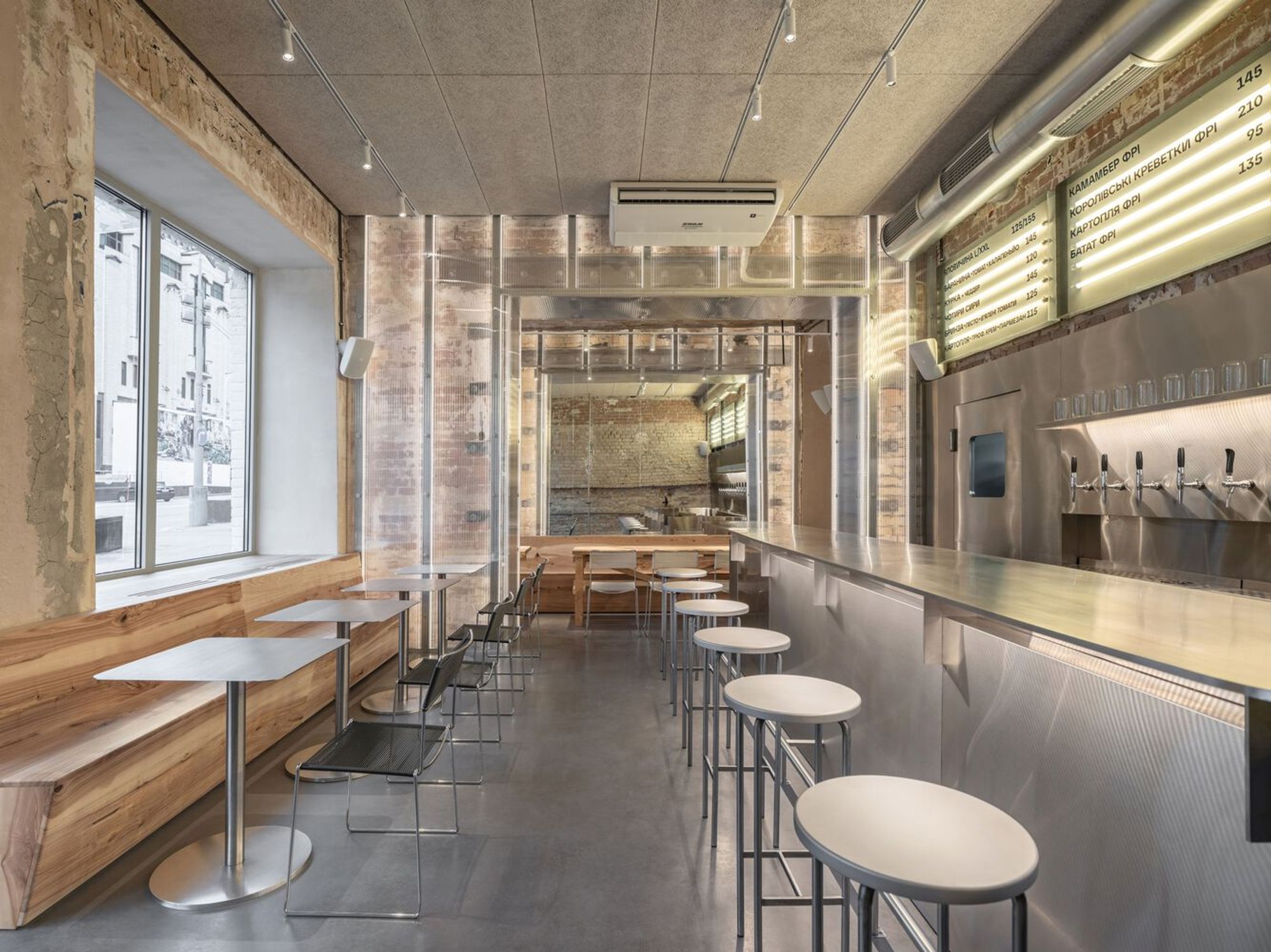 Moch Restaurant by Nastia Mirzoyan: Innovative Street Food Design in Kyiv