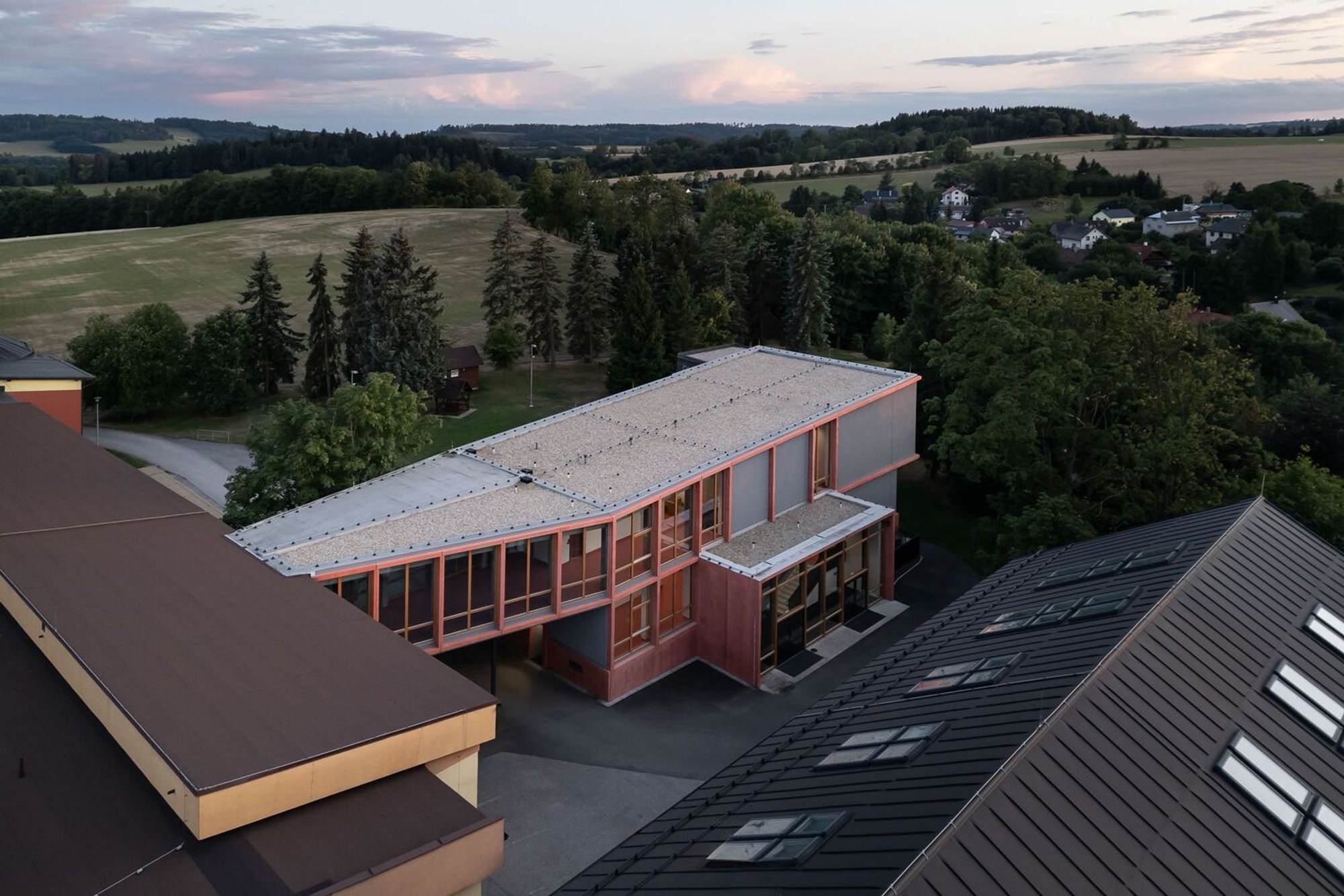 Extension of Elementary School and Kindergarten in Studenec Village by Chrama
