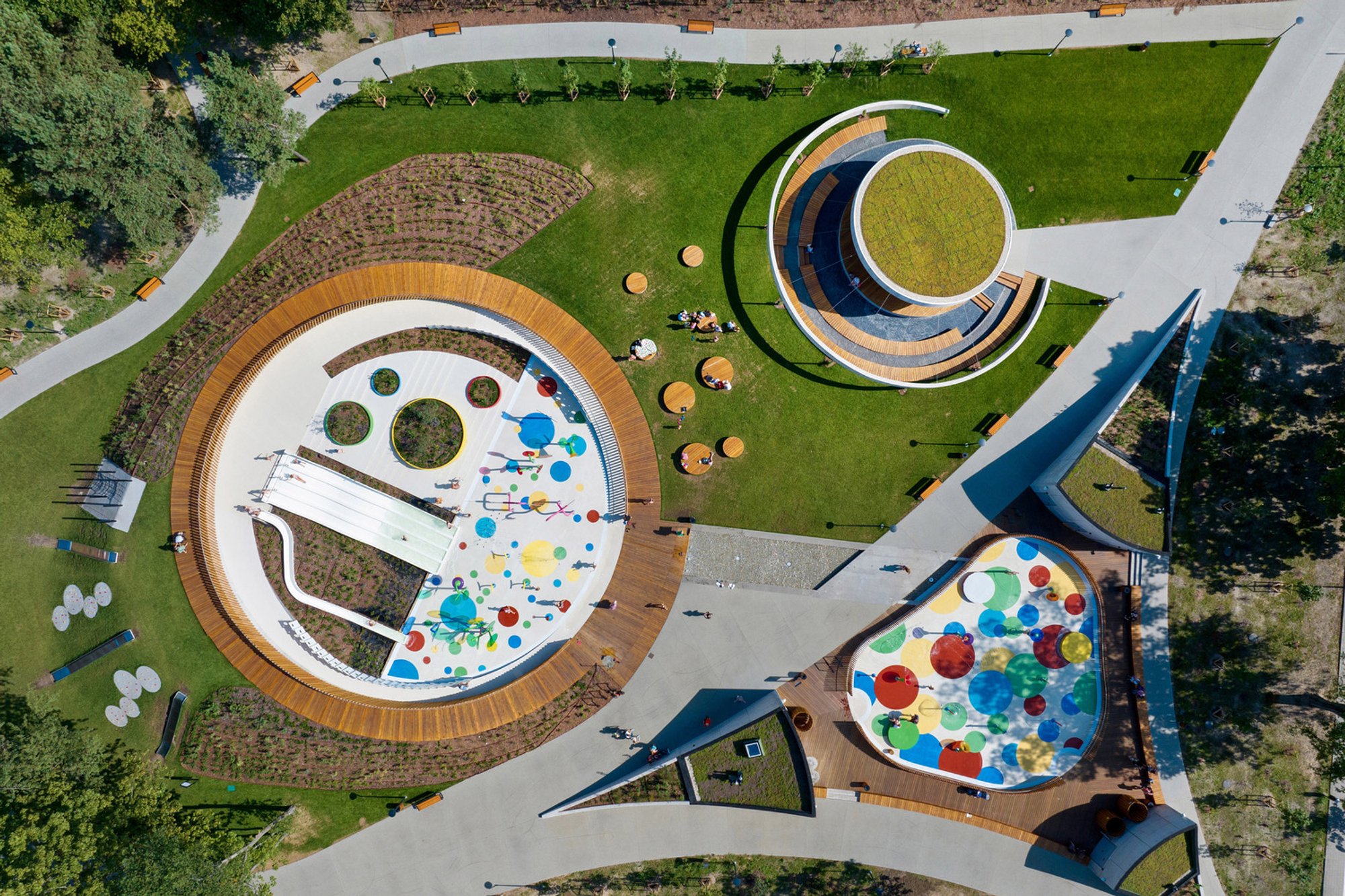 Recreation and Sports Park in Kozienice by RS+ Robert Skitek: A Blend of Nature, Play, and Community