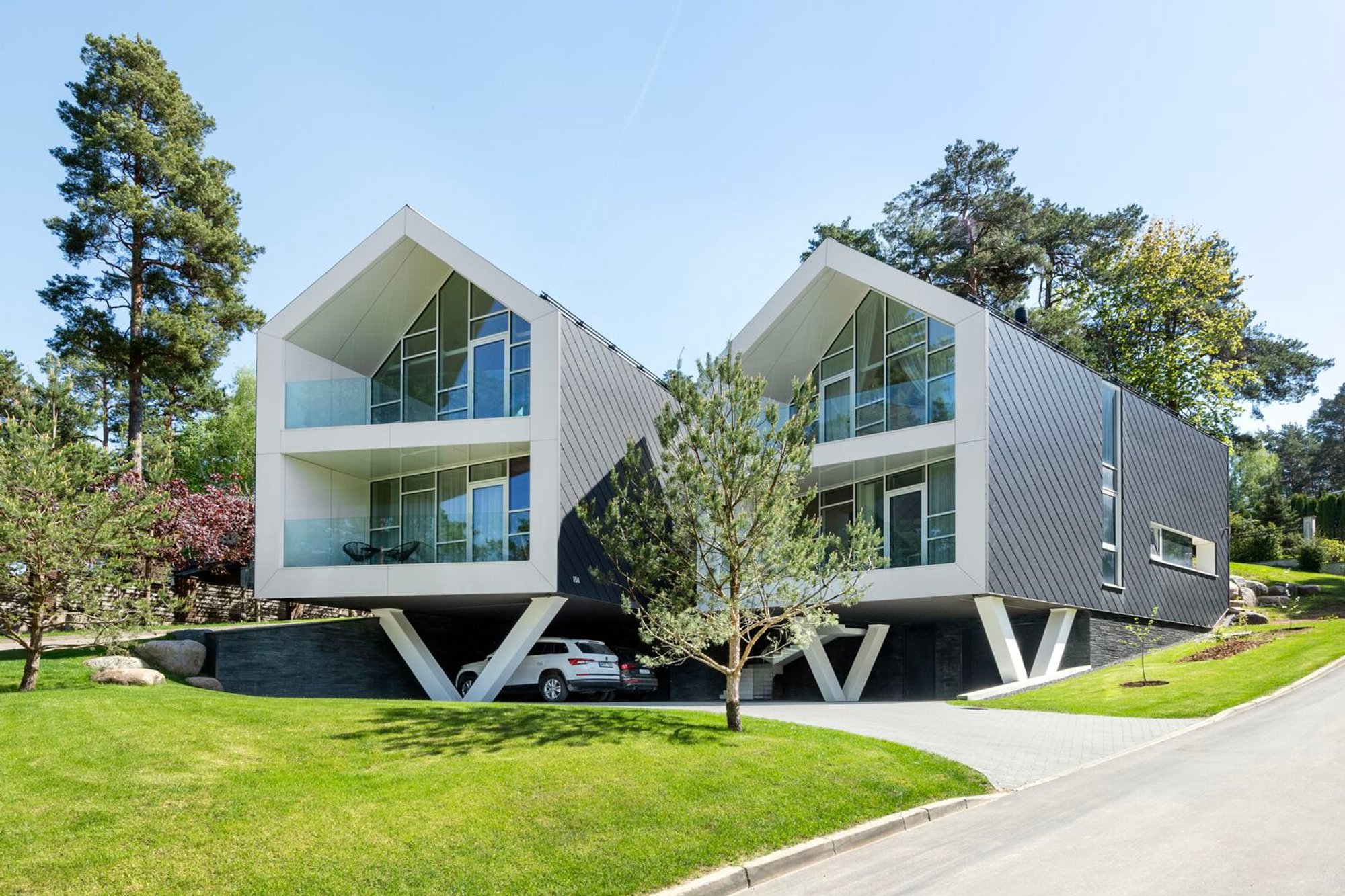 Twin House by ArchLAB Studio: Modern Living in Vilnius’ Historic District