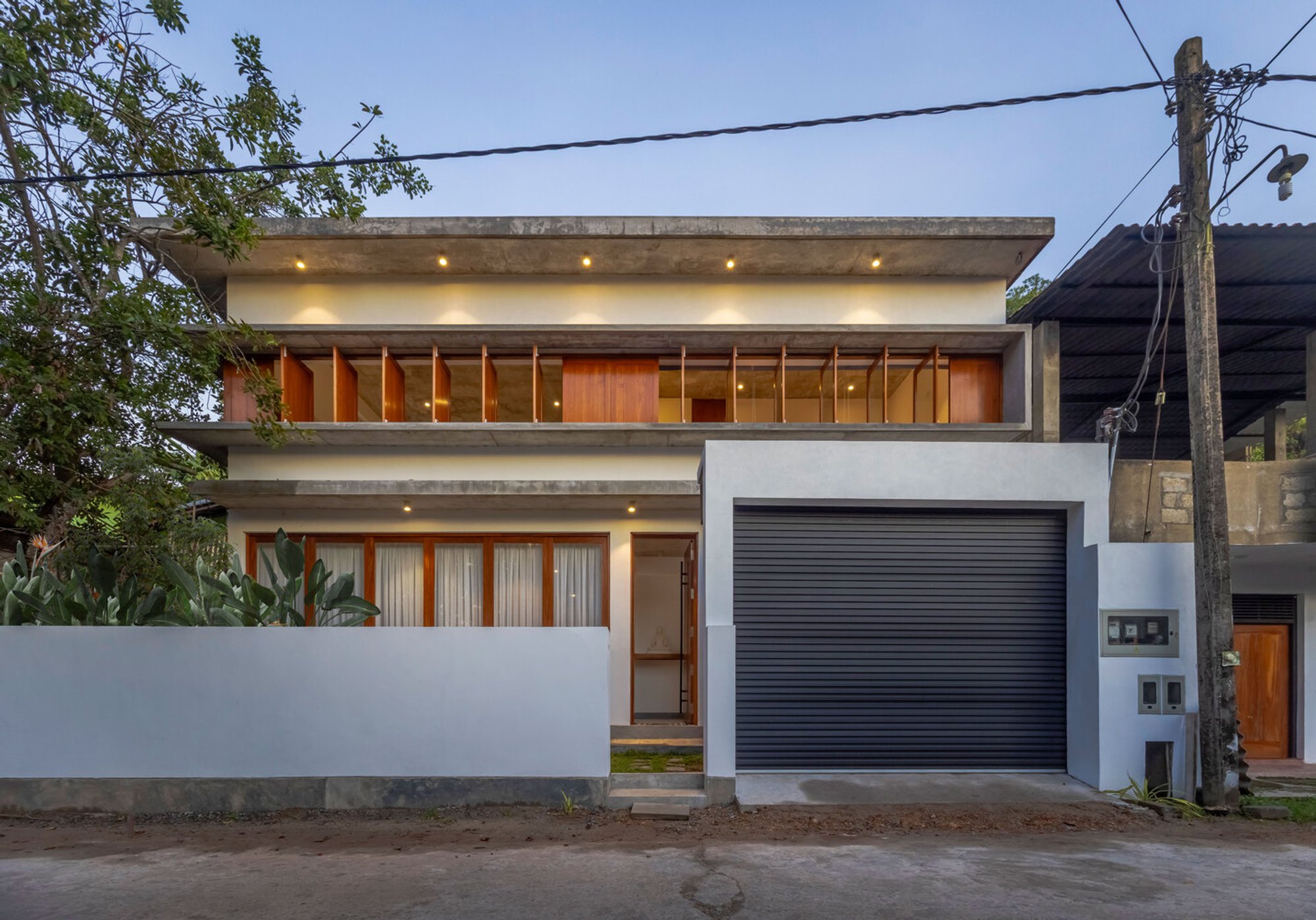 The Triangle Residence: Minimalist Geometric Home by Kith Studio in Sri Lanka
