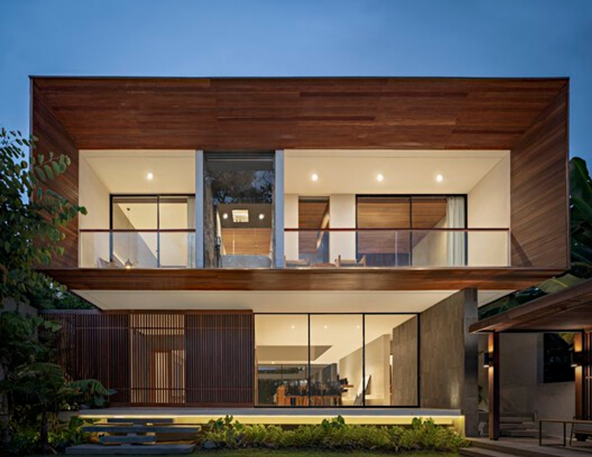 AL Villa: A Tropical Modern Holiday Home Designed for Natural Airflow in Bali