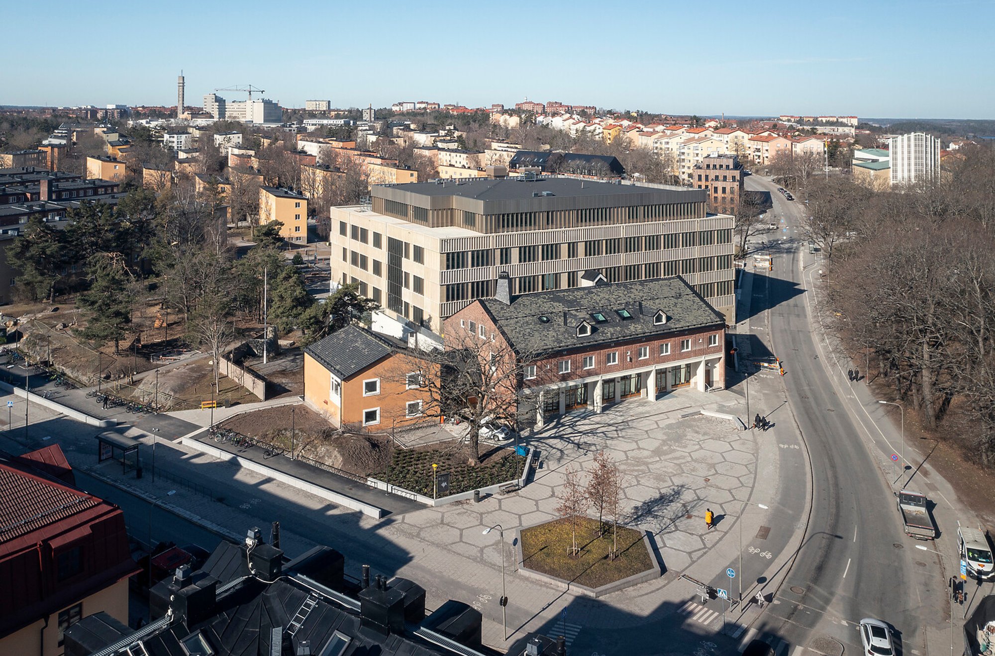 Midsommarkransen Elementary School: Transforming Heritage Architecture for Modern Education