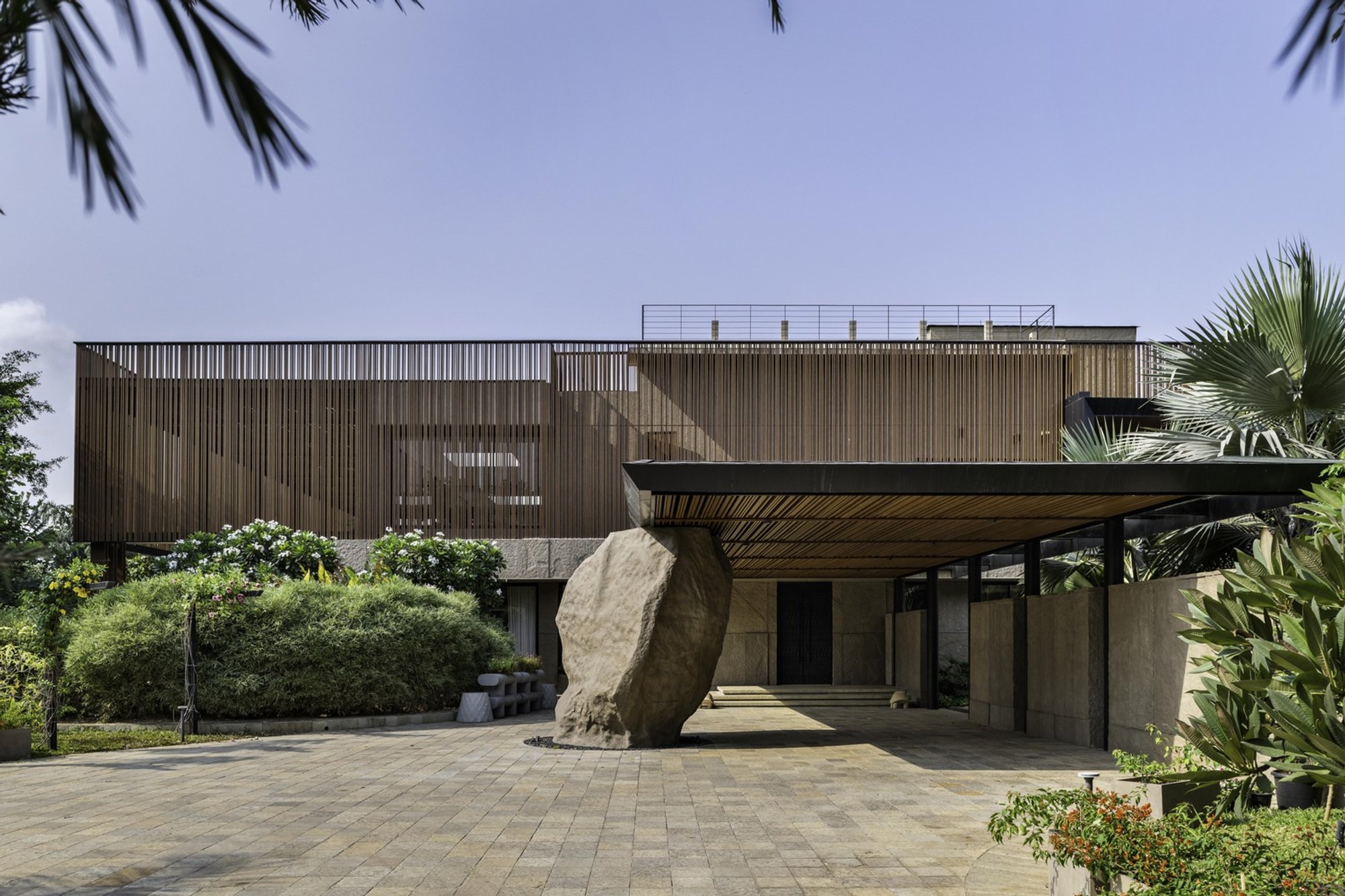 K House: Tropical Modern Reinvention in Alibag, India