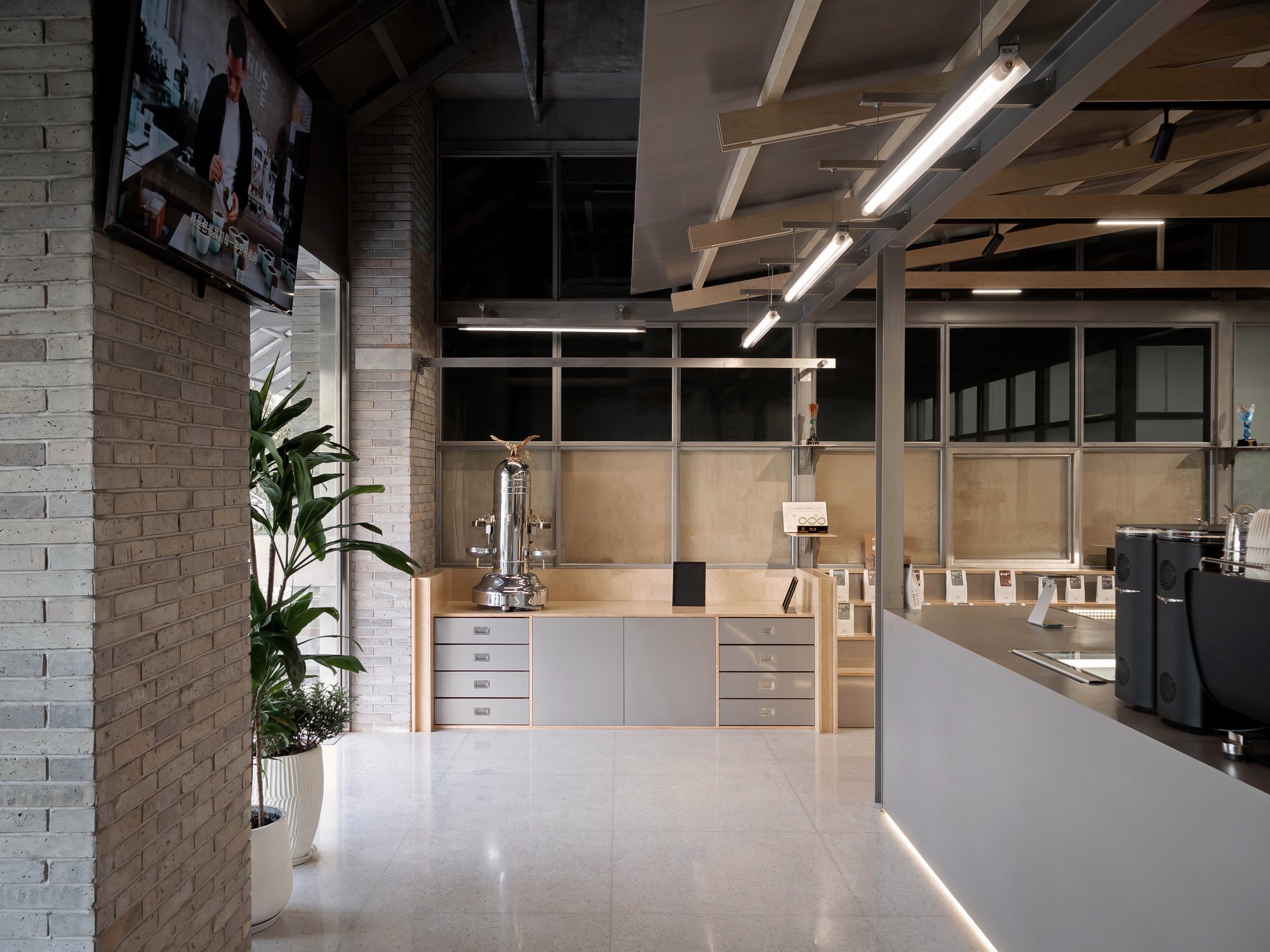 Reinterpreting the Garden: Pavilion, Corridor, and Spatial Dialogue in MARUS COFFEE & Coffee Academy