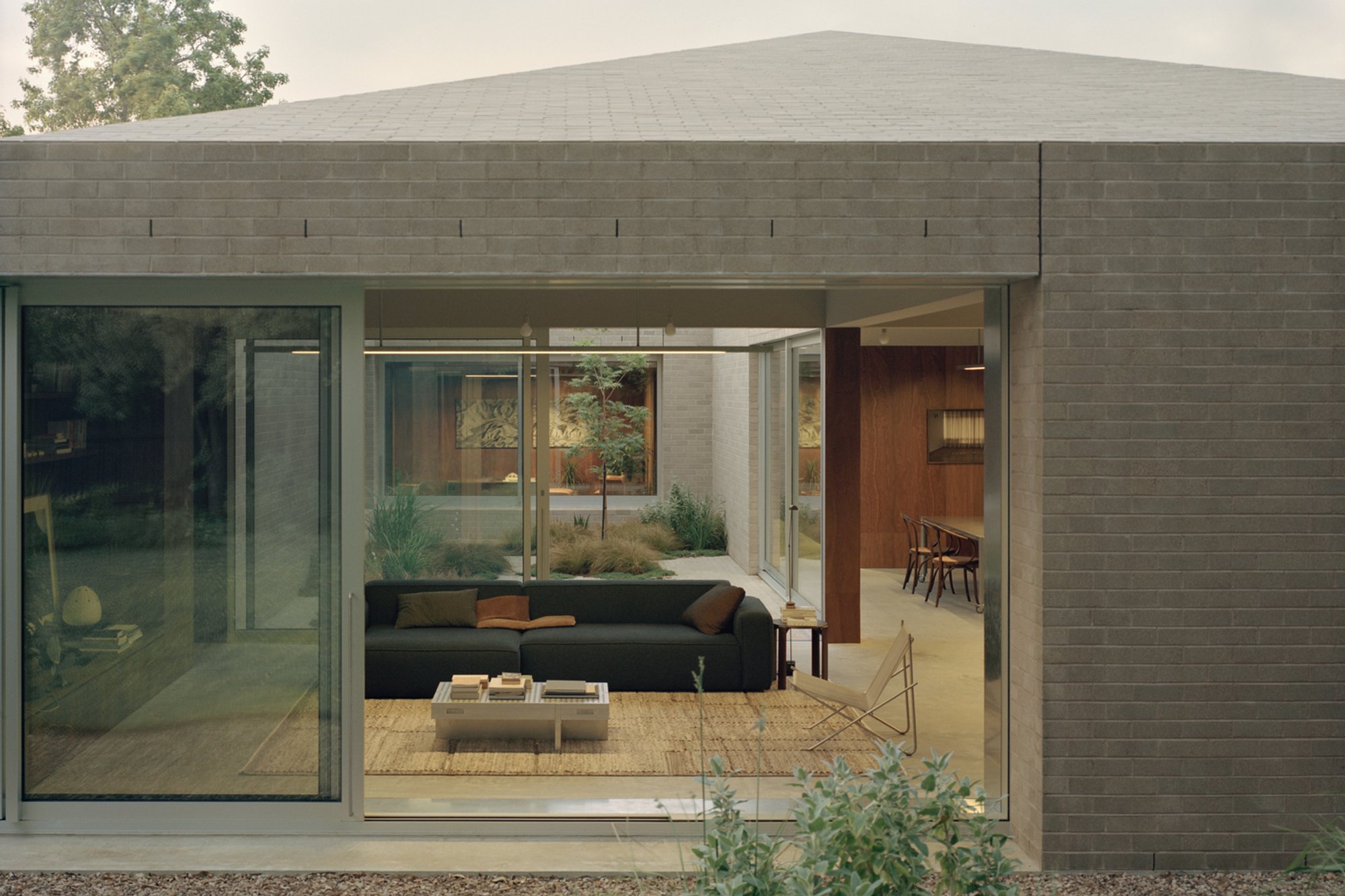 Naples Street House by Edition Office: A Multi-Generational Sustainable Home in Australia