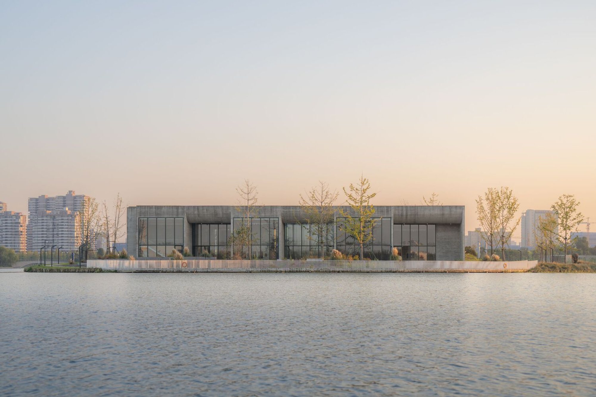 Ginkgo Gallery by MORE Architecture: A Harmonious Blend of Art, Nature, and Culture in Jiaxing, China