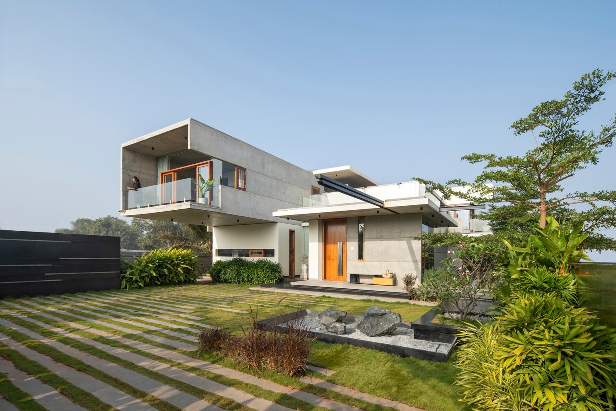 The Quarry House by Crest Architects, Bengaluru, India