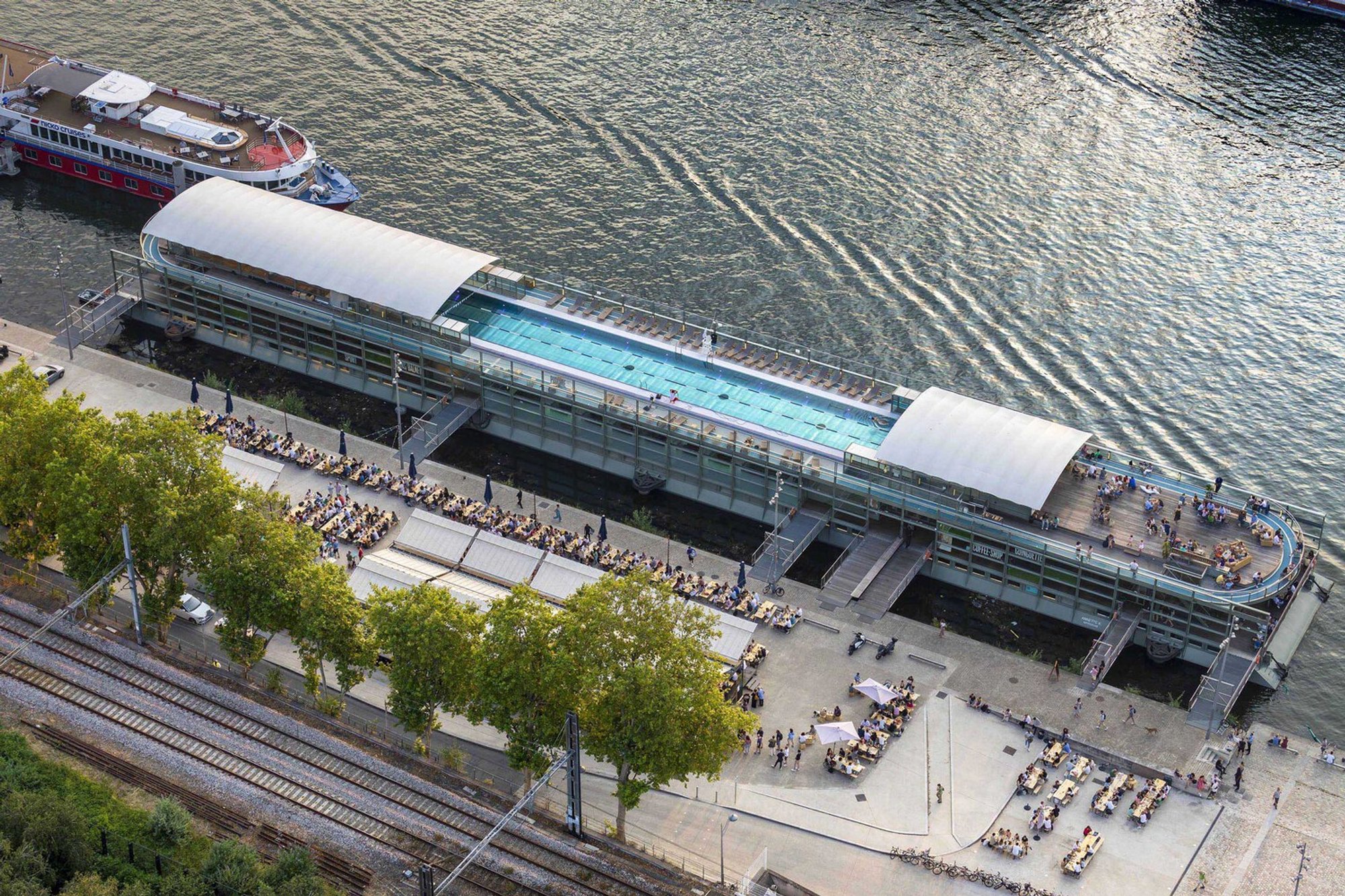 Annette K Sports Health & Well-Being Center, Paris