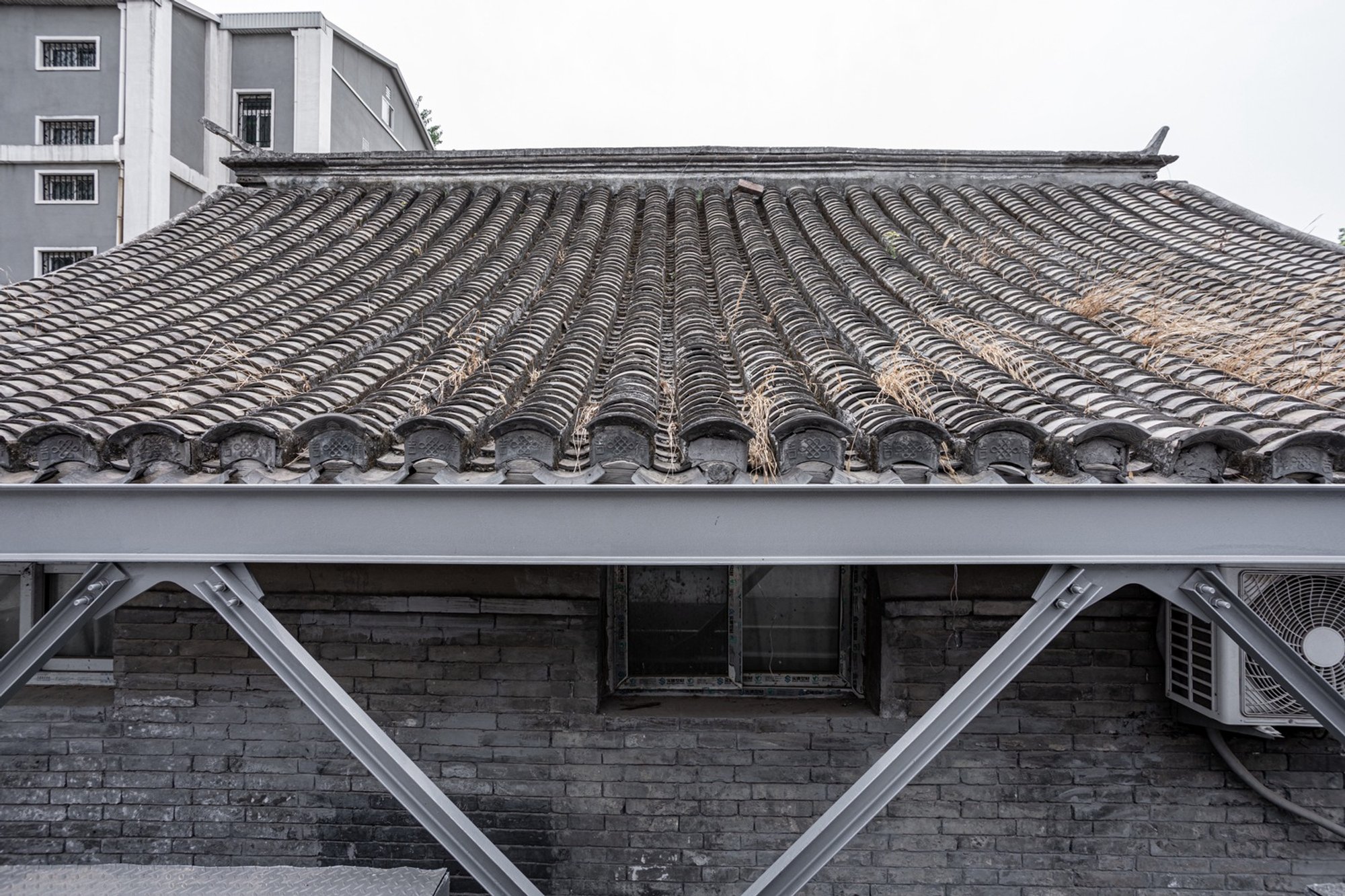 Carrying Pole House by Atelier KAI Architects: Innovative Renovation in Beijing