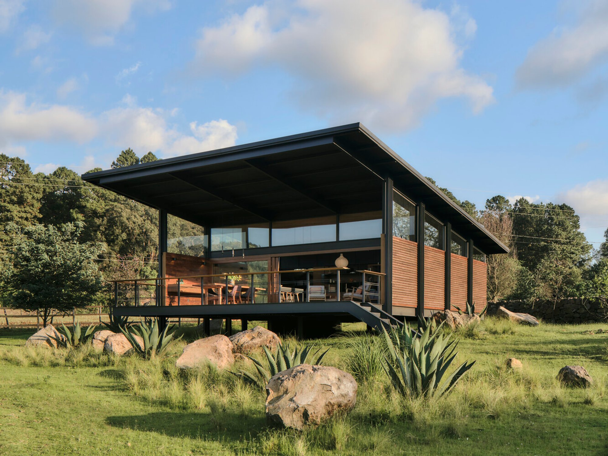 Tiny House in Valle de Bravo by Weber Arquitectos: Compact Living Immersed in Nature