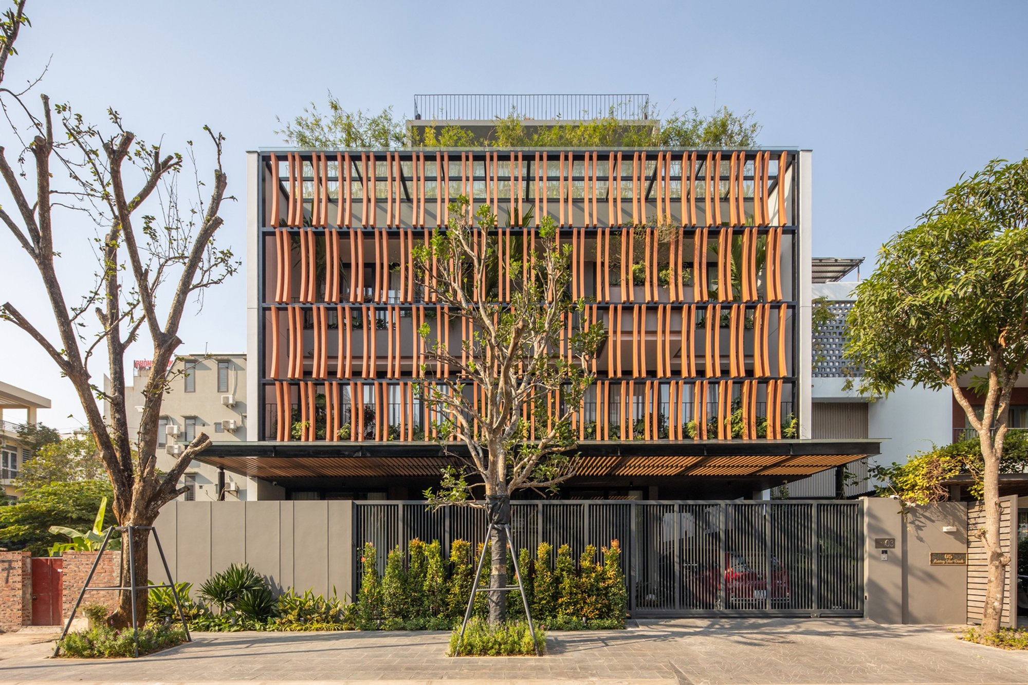 Tropical House 1 by ARO Studio: Sustainable Multi-Generational Living in Bắc Giang, Vietnam