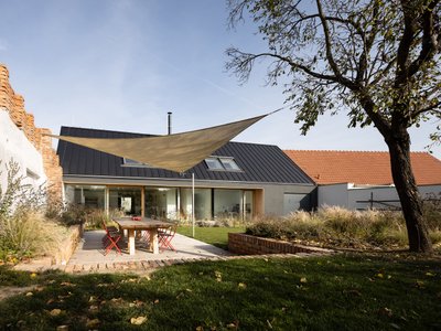 Family House Polánka by CL3 Studio: A Bold Minimalist Residence Rooted in Context