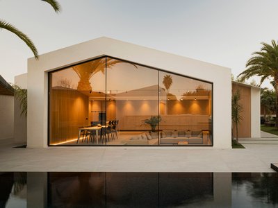 Home Refurbishment for Alejandro and Inma by Pablo Muñoz Payá Arquitectos