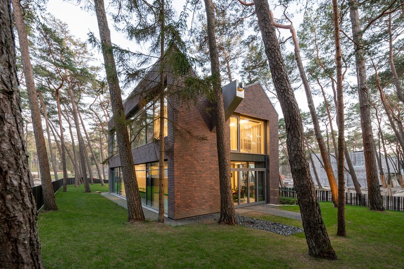 Contemporary Residential House in Klaipėda by Architectural Bureau G.Natkevicius & Partners