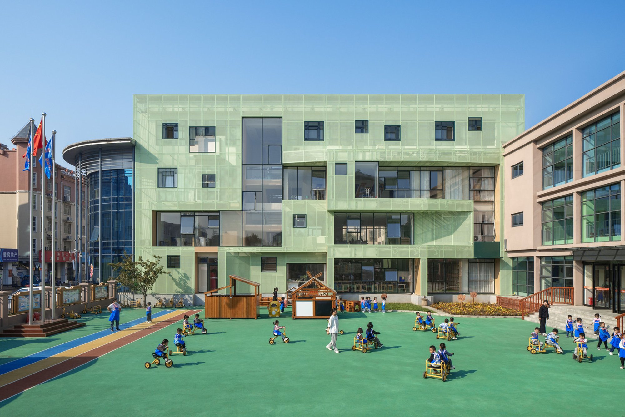 Qinghuayuan Intergenerational Community Center Renovation by ATELIER XI: A Model for All-Age Community Living