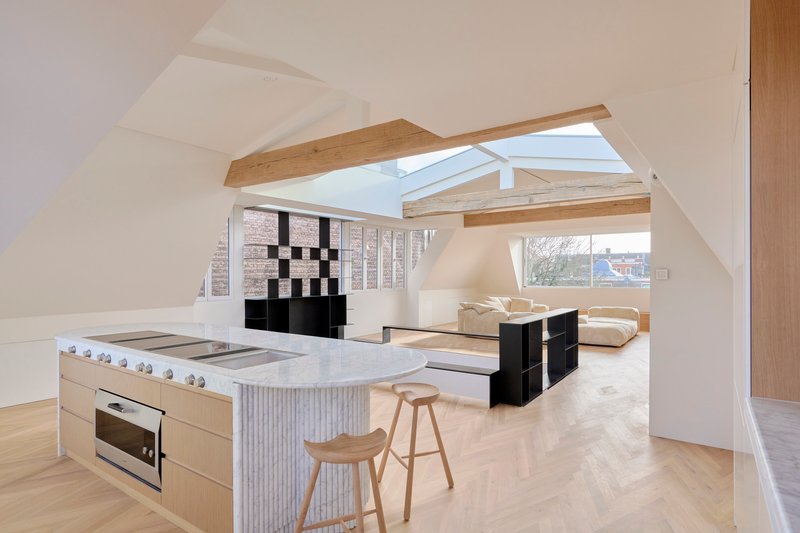 V31 Penthouse Amsterdam: A Contemporary Luxury Retreat by zU-studio