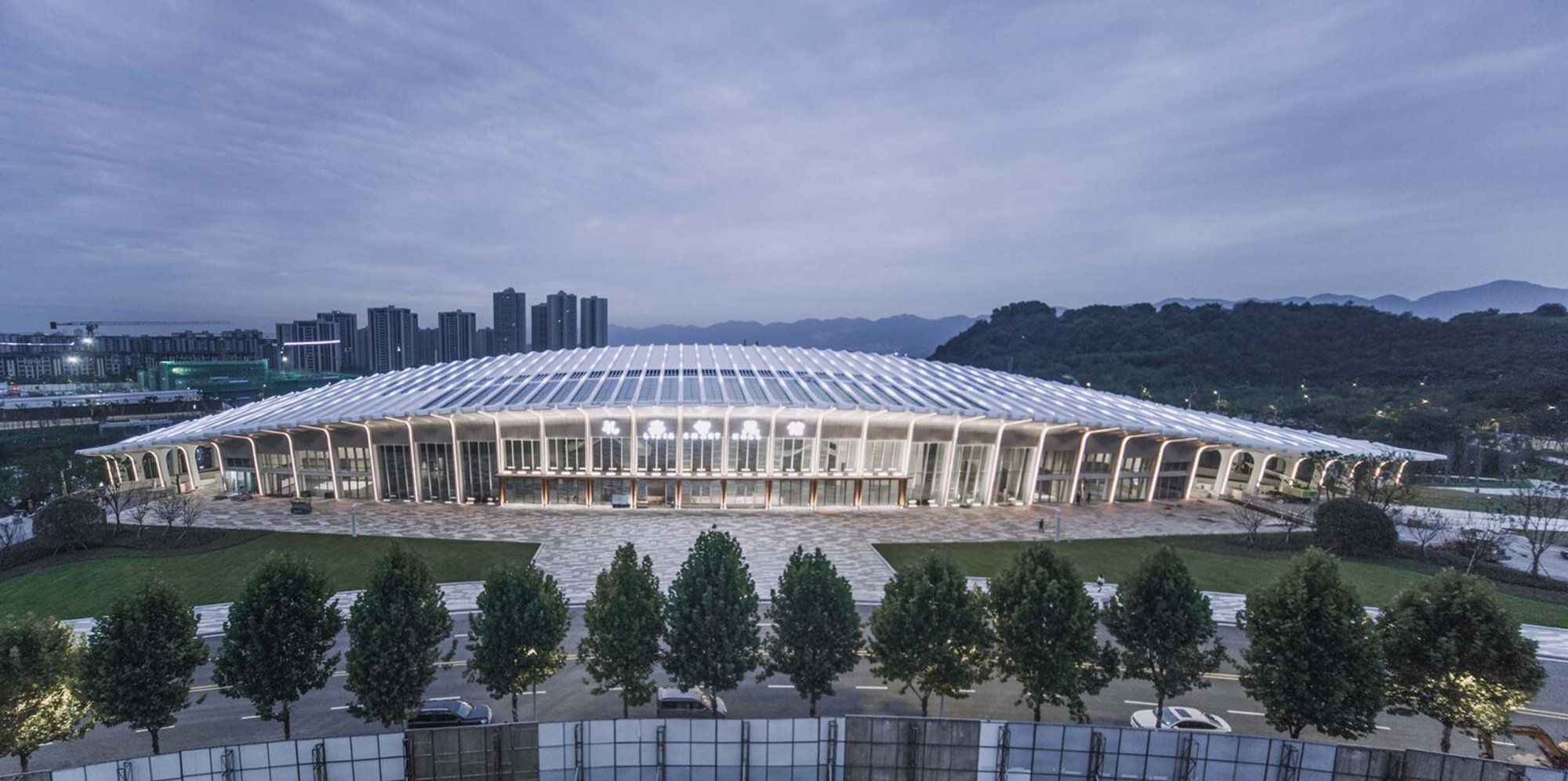 Chongqing Lijia Smart Hall by Gensler: A Futuristic Exhibition Center Integrating Smart Technology and Organic Architect