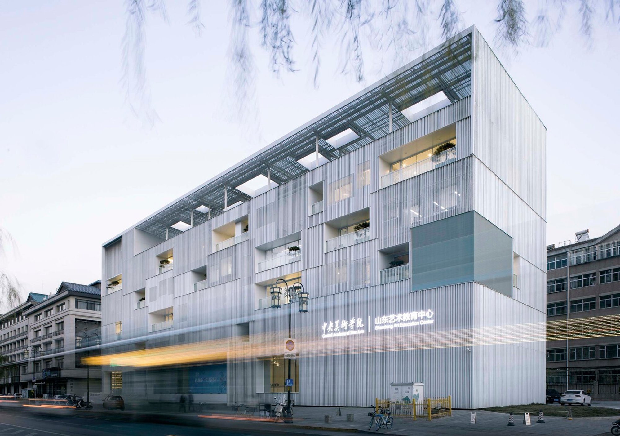 Daminghu 100 Culture & Arts Centre Transforms Jinan’s Historic Lakeside Neighborhood