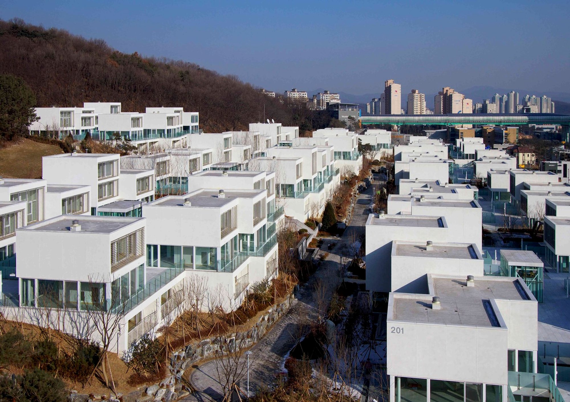Pangyo Housing: Innovative Low-Rise Social Housing in Seongnam-si by Riken Yamamoto