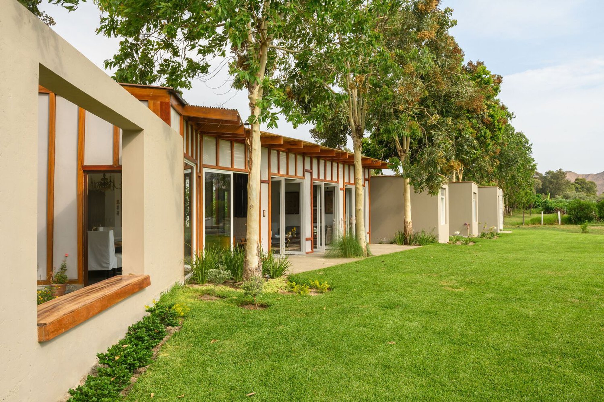 Entrecopas House: Harmonizing Architecture with the Andean Coastal Landscape