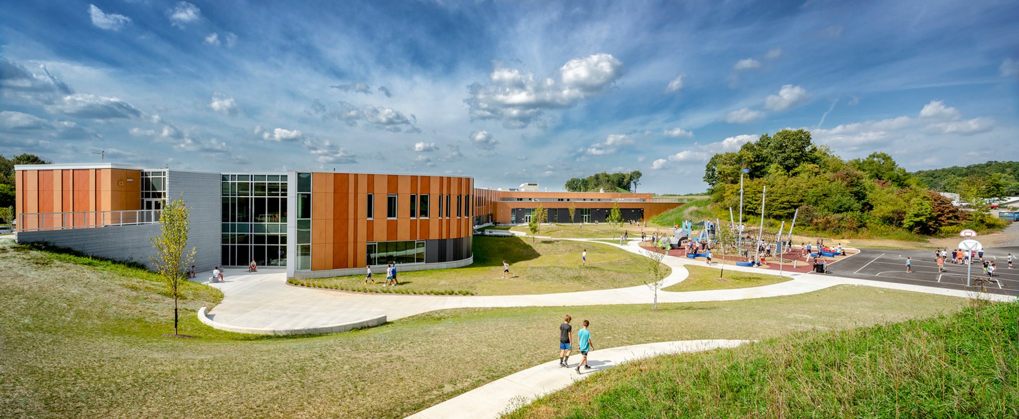 Seneca Valley School District Ehrman Crest Elementary and Middle School by CannonDesign
