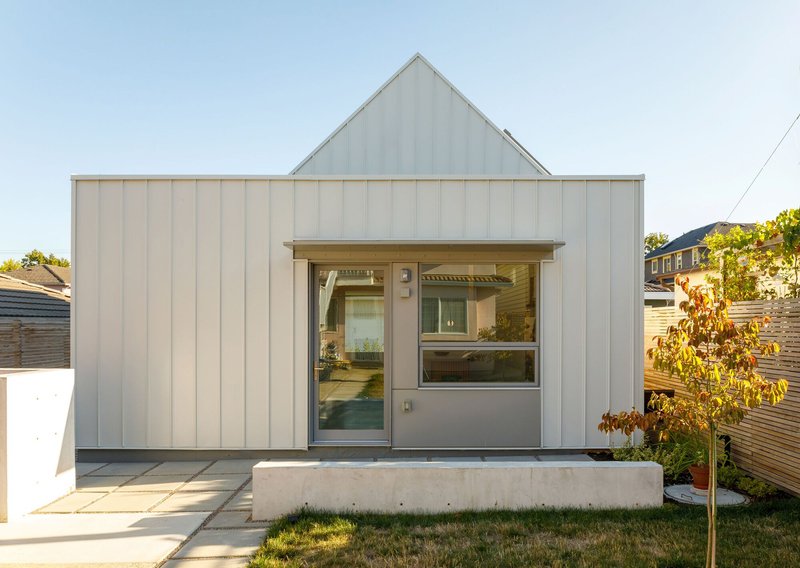 E44 Laneway House by Imu Chan Architecture, Vancouver, Canada