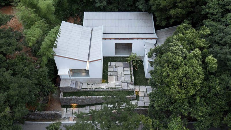 Reception on Three Terraces Hostel – Continuation Studio’s Innovative Seaside Design in Zhoushan