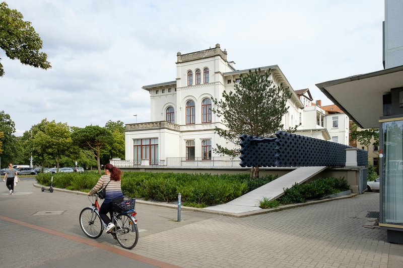 Bridge to the Arts: A Contemporary Cultural Connector in Hannover